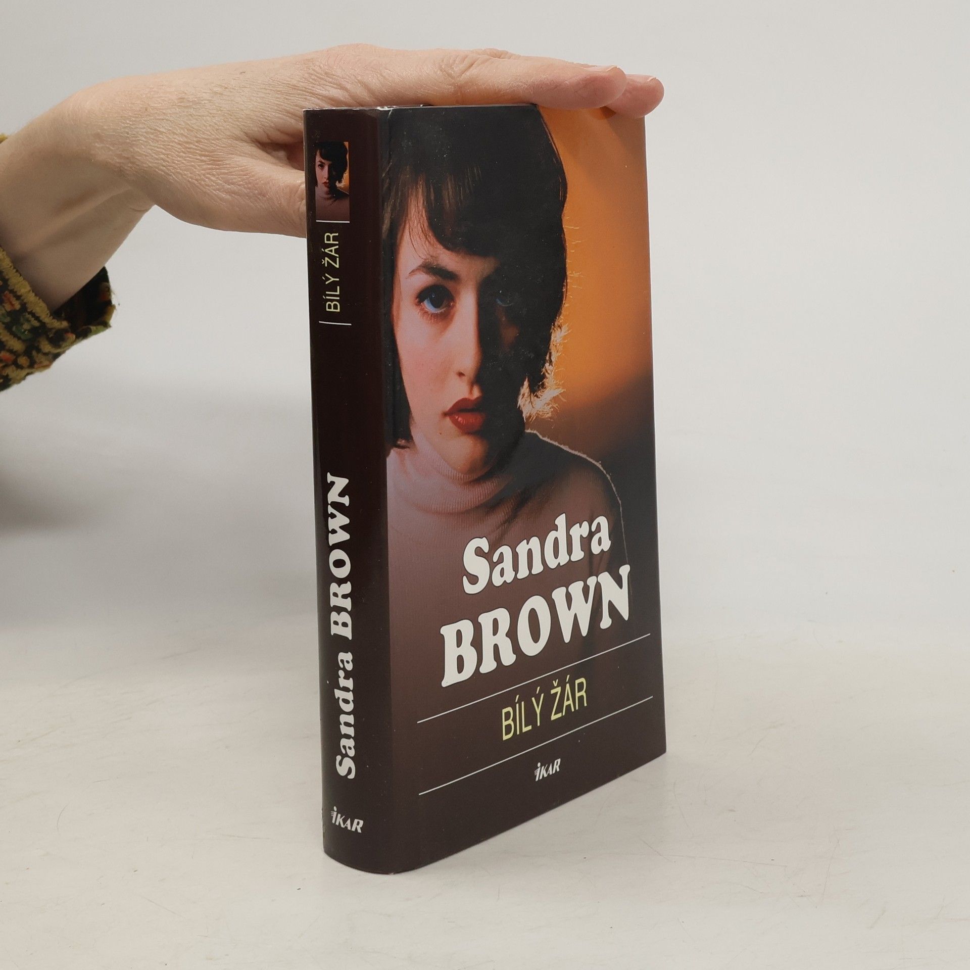 Sandra Brown Bílý žár