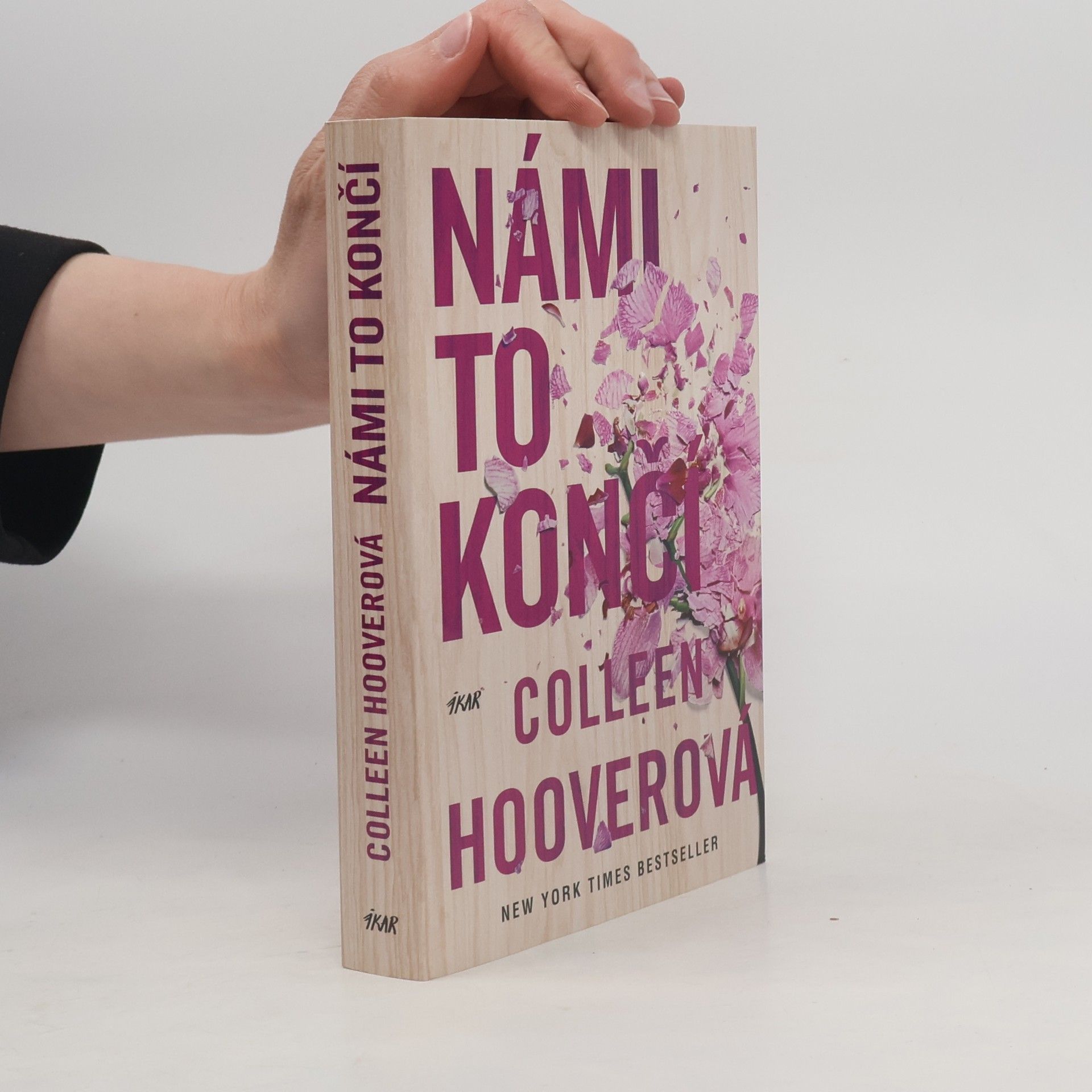 Colleen Hoover Námi to končí