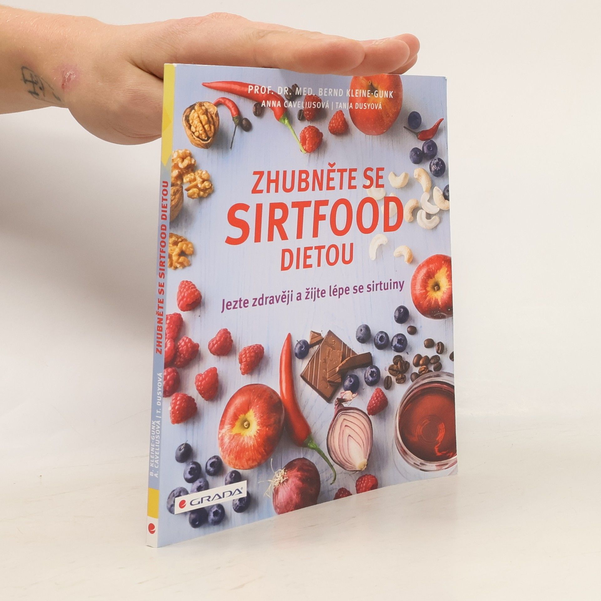 Tanja Dusy Zhubněte se sirtfood dietou