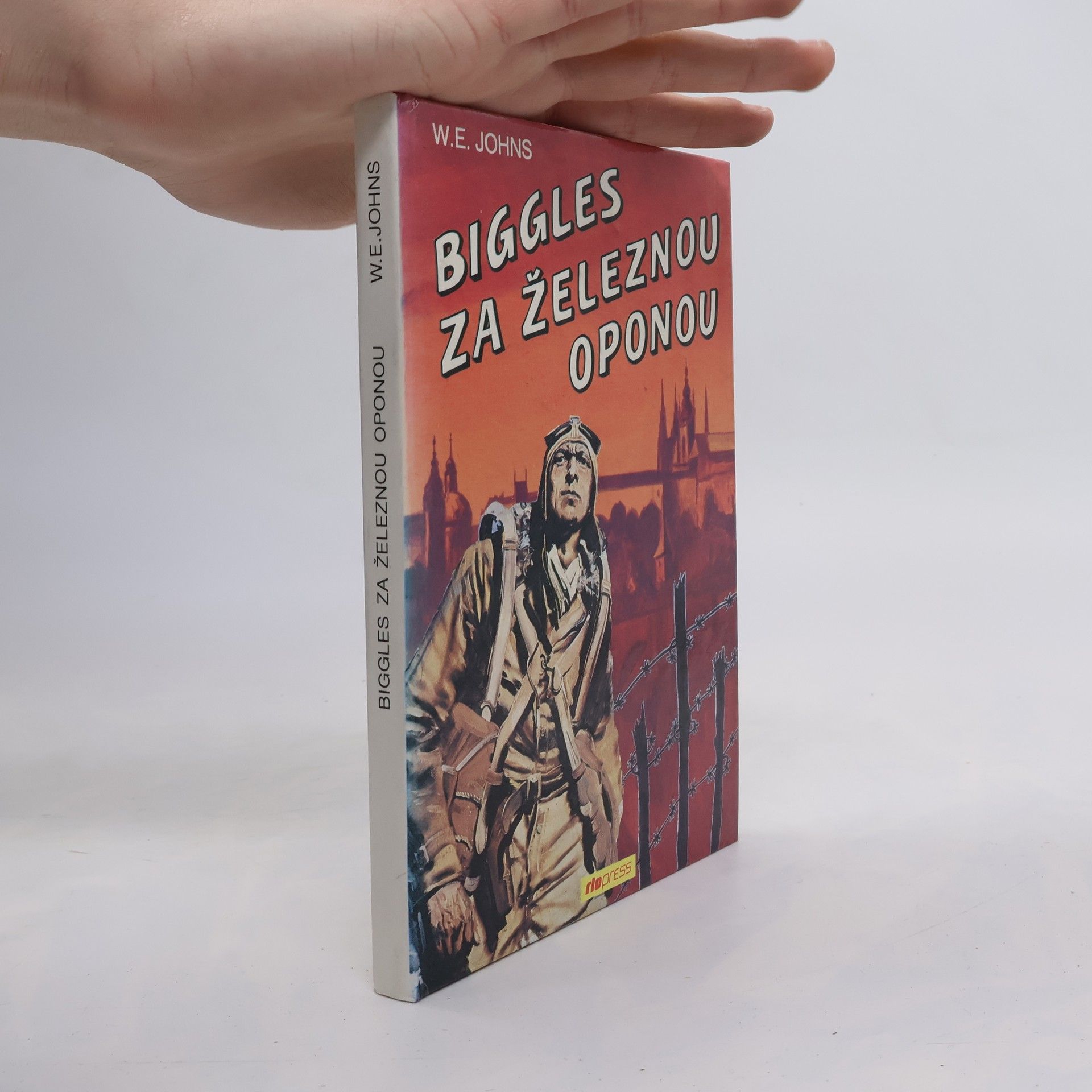 Biggles za železnou oponou