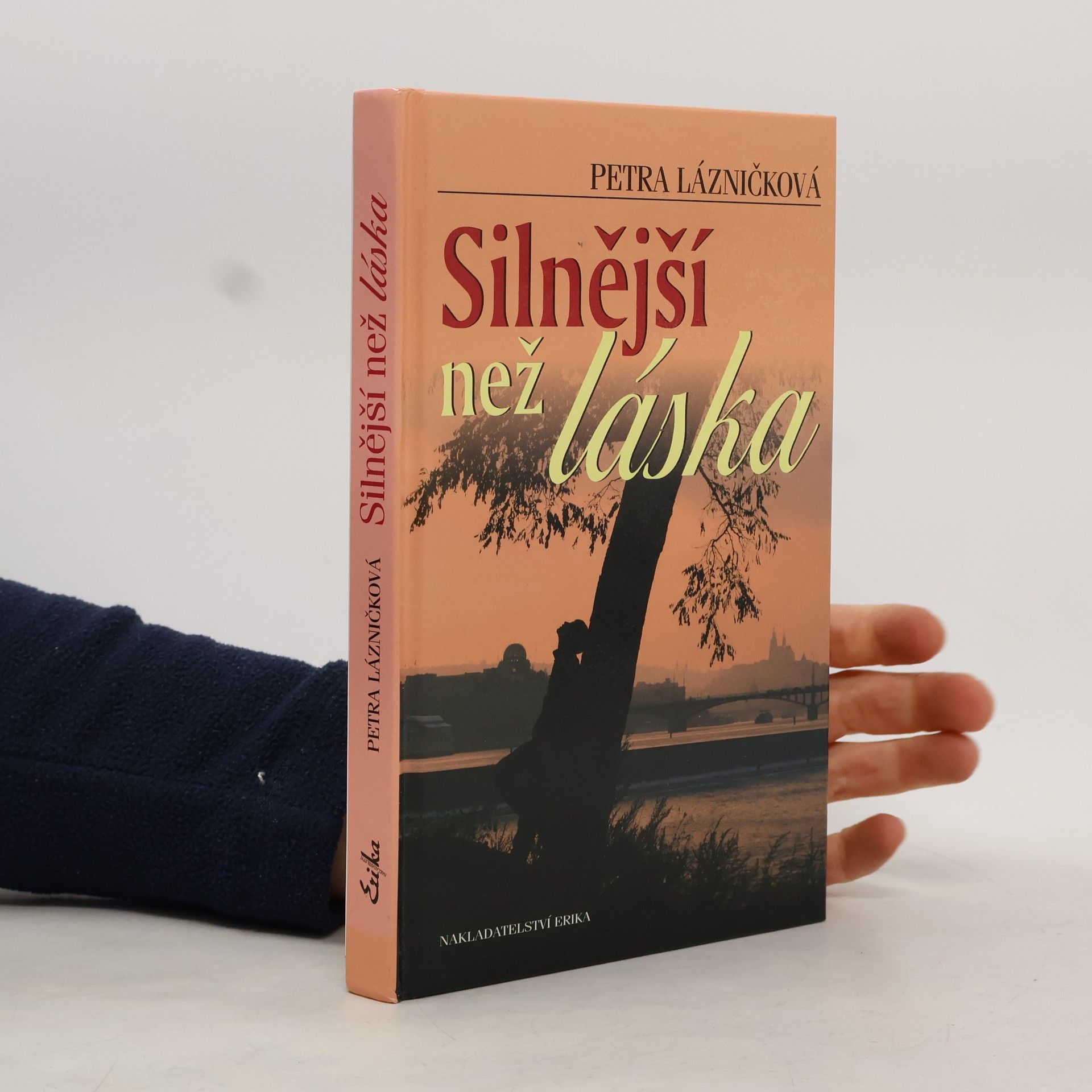 Silnější než láska