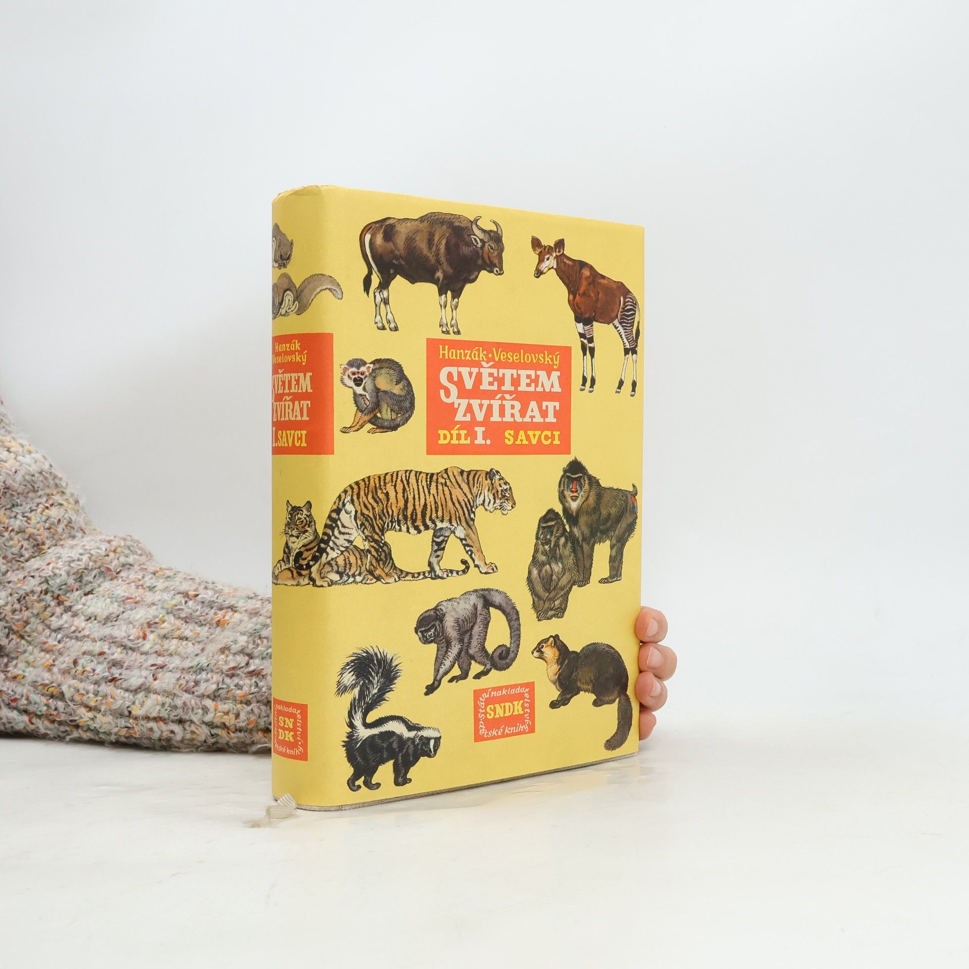 Jan Hanzák Světem zvířat díl I. Savci