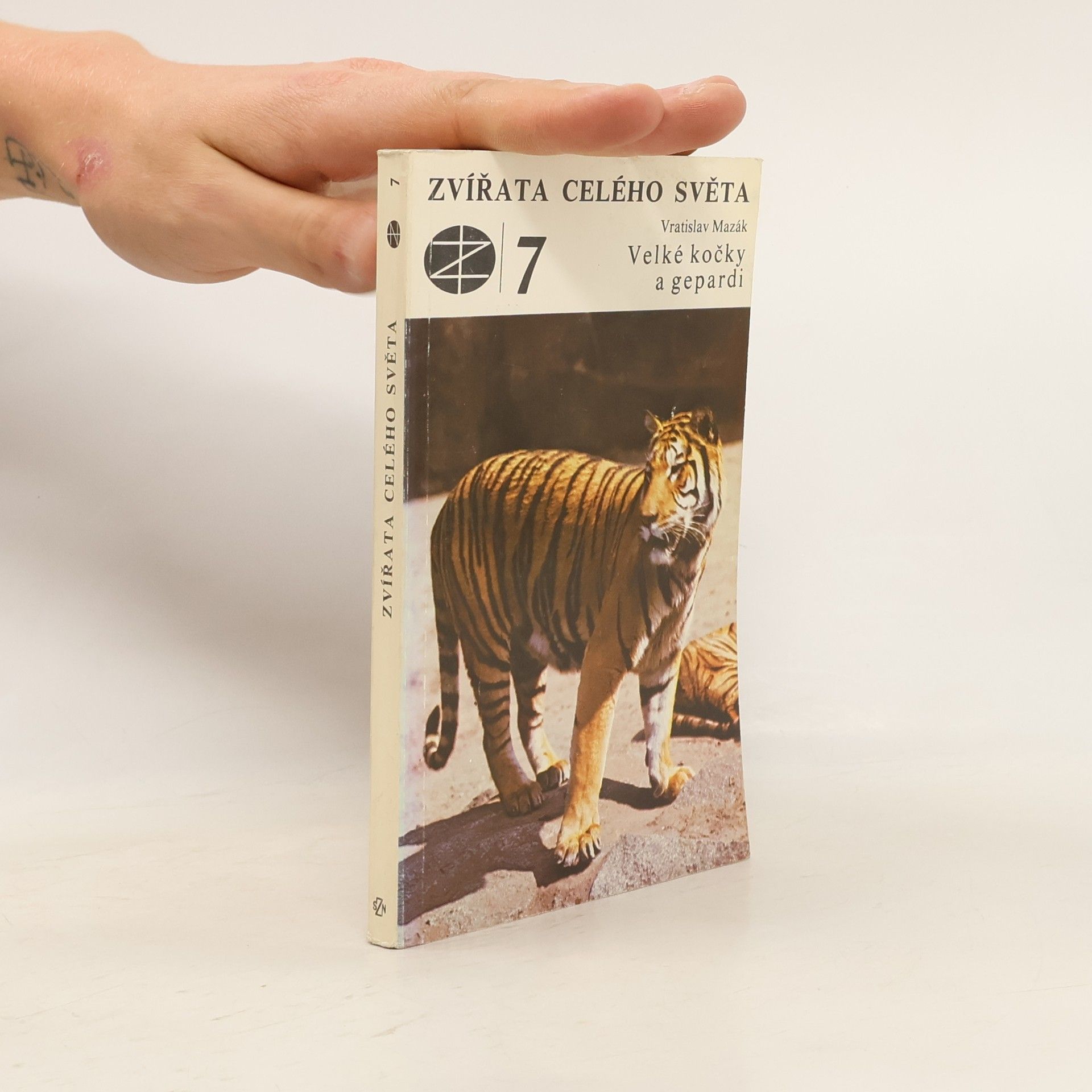 Vratislav Mazák Zvířata celého světa 7. Velké kočky a gepardi