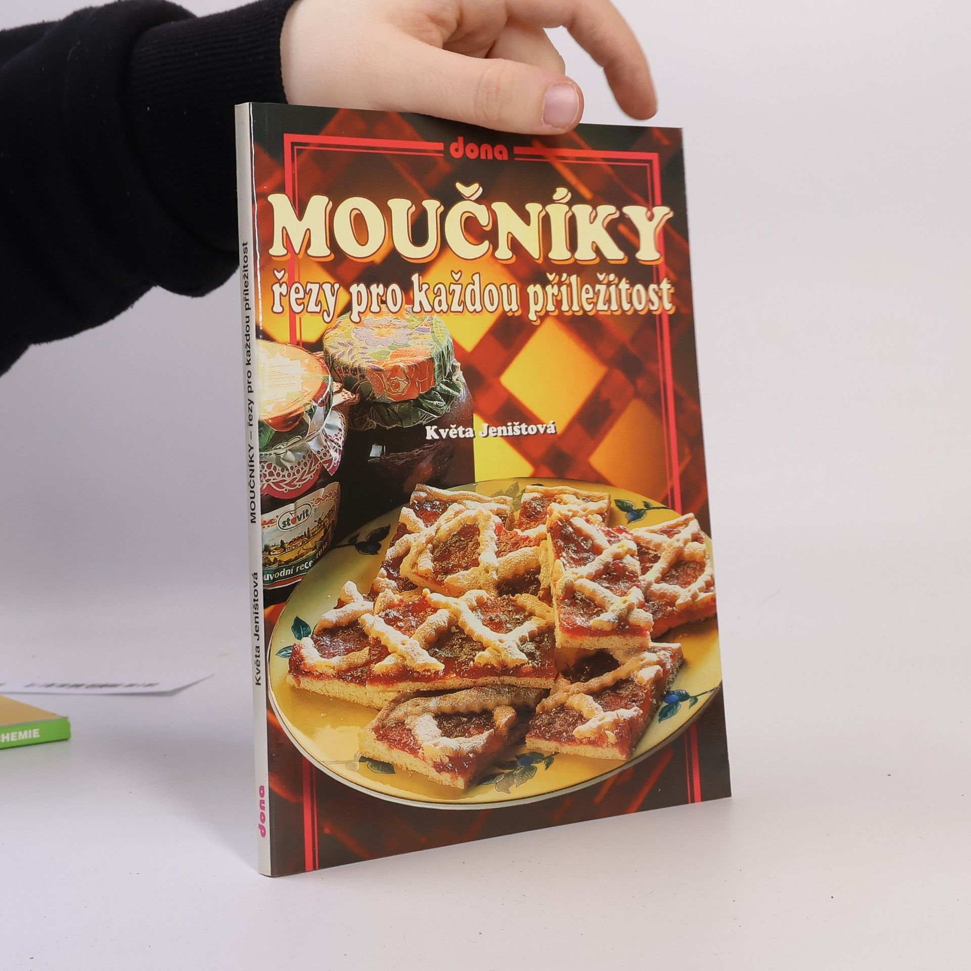 Jeništová Květa Moučníky - řezy pro každou příležitost