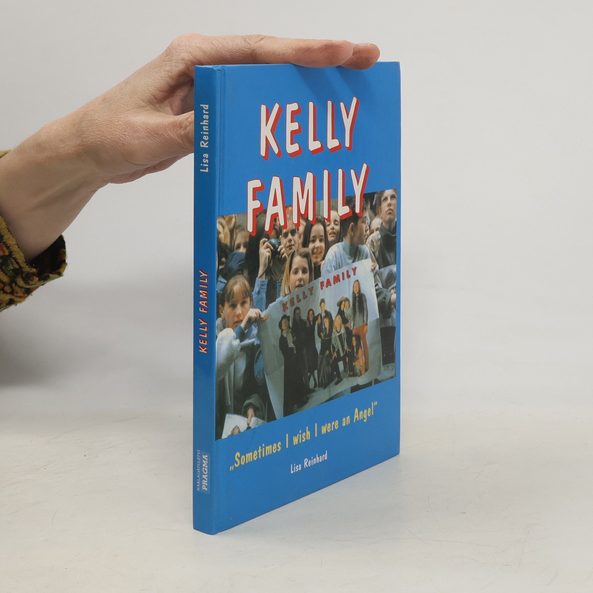 Lisa Reinhard Kelly Family : sometimes I wish I were an angel