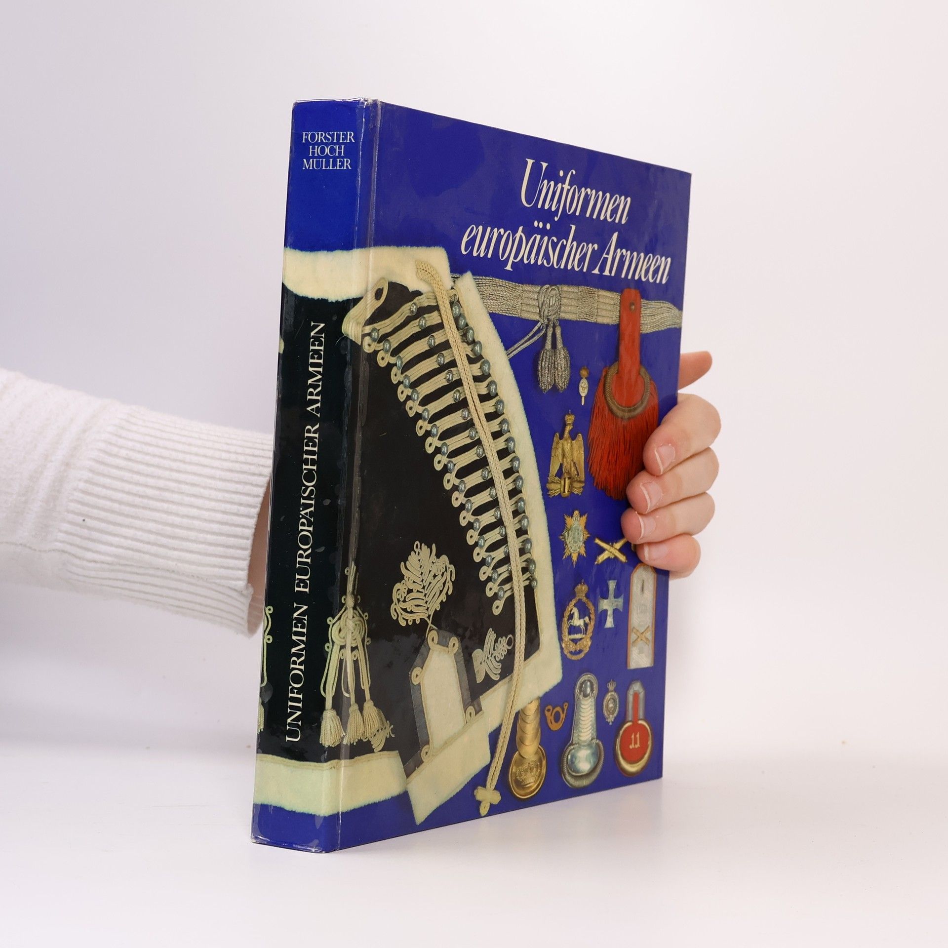 Gerhard Föster Uniformen europäischer Armeen