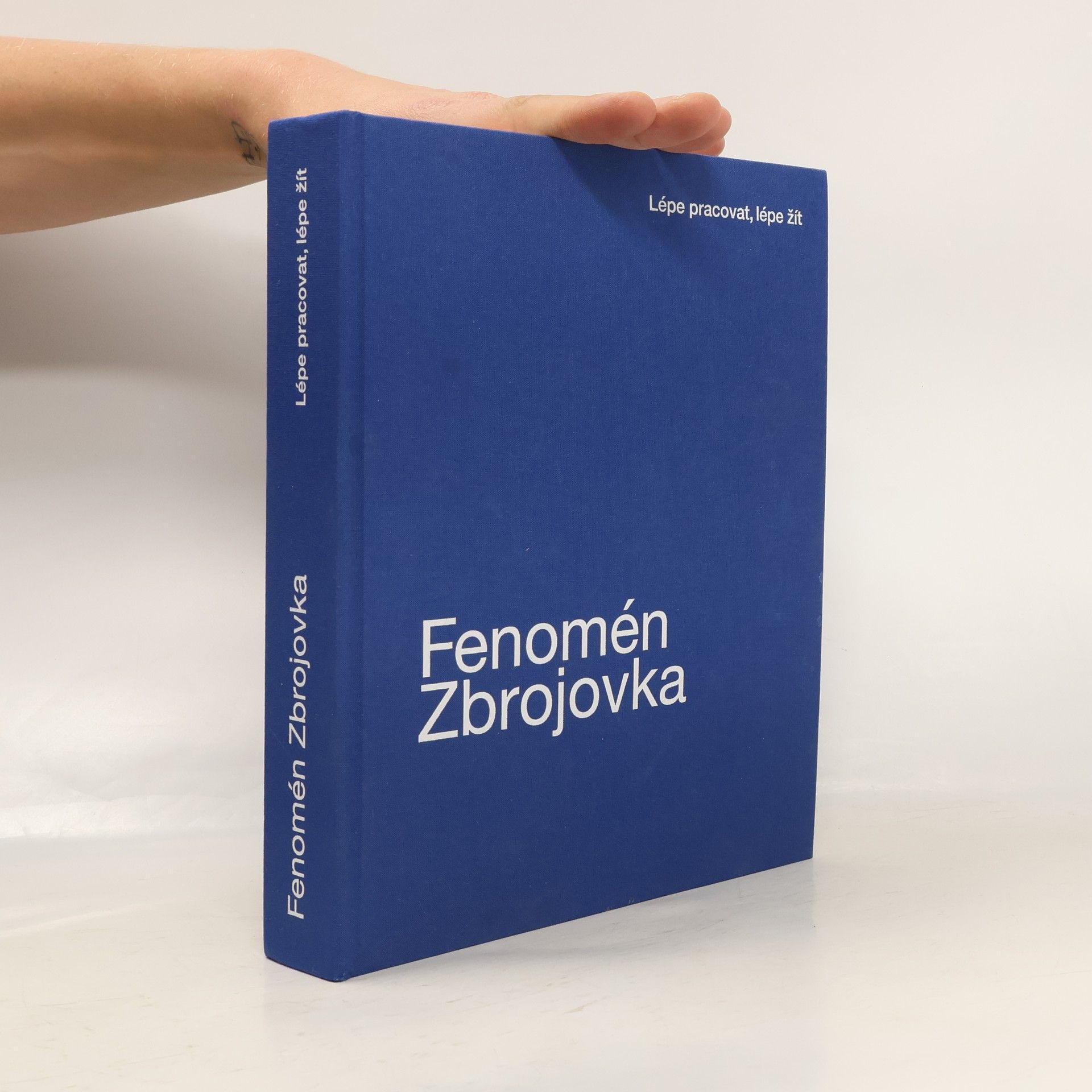 Lucia L. Fišerová Fenomén Zbrojovka