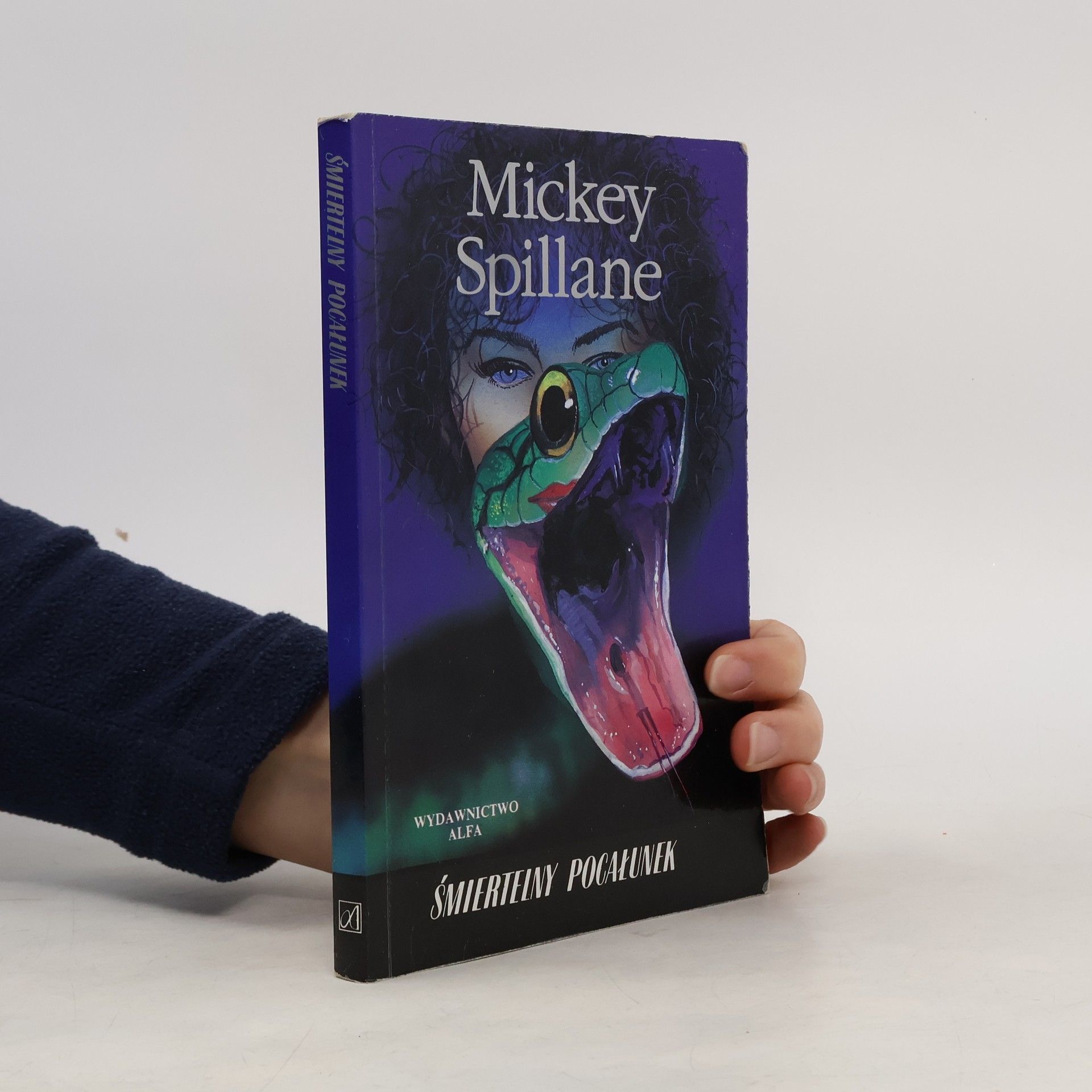 Mickey Spillane Śmiertelny pocałunek