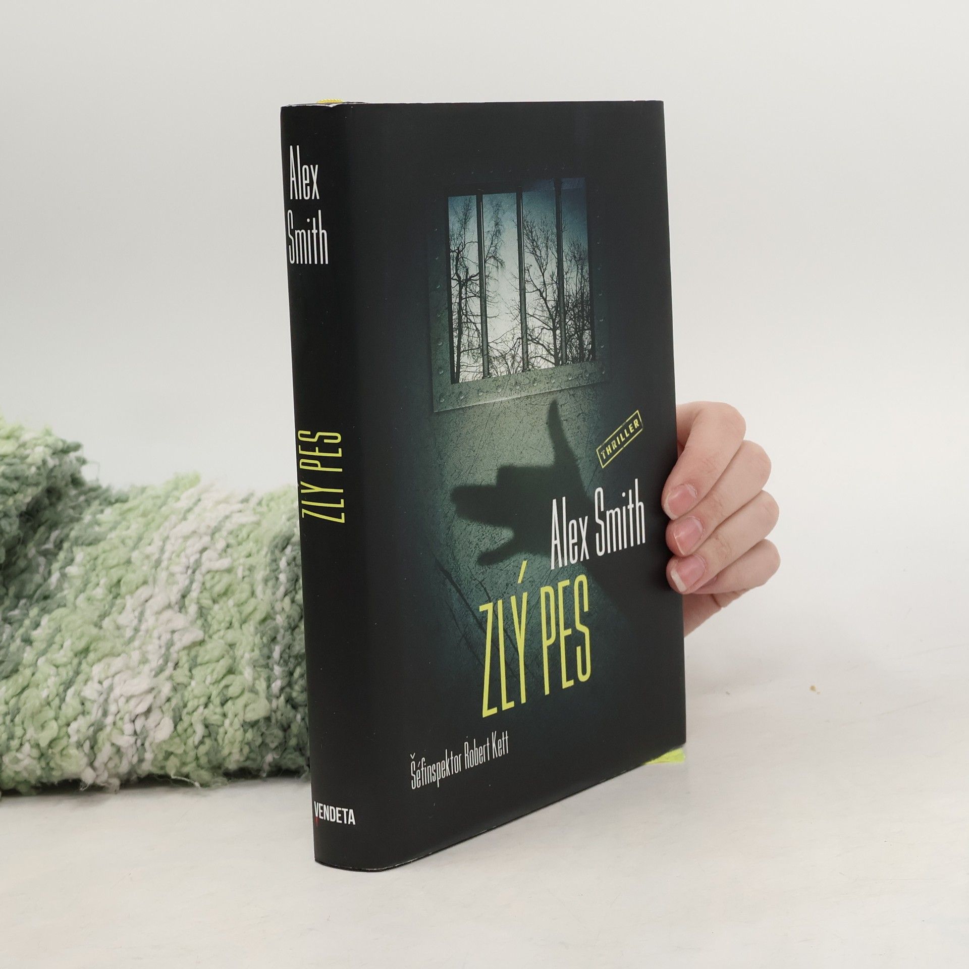 Alexander Gordon Smith Zlý pes