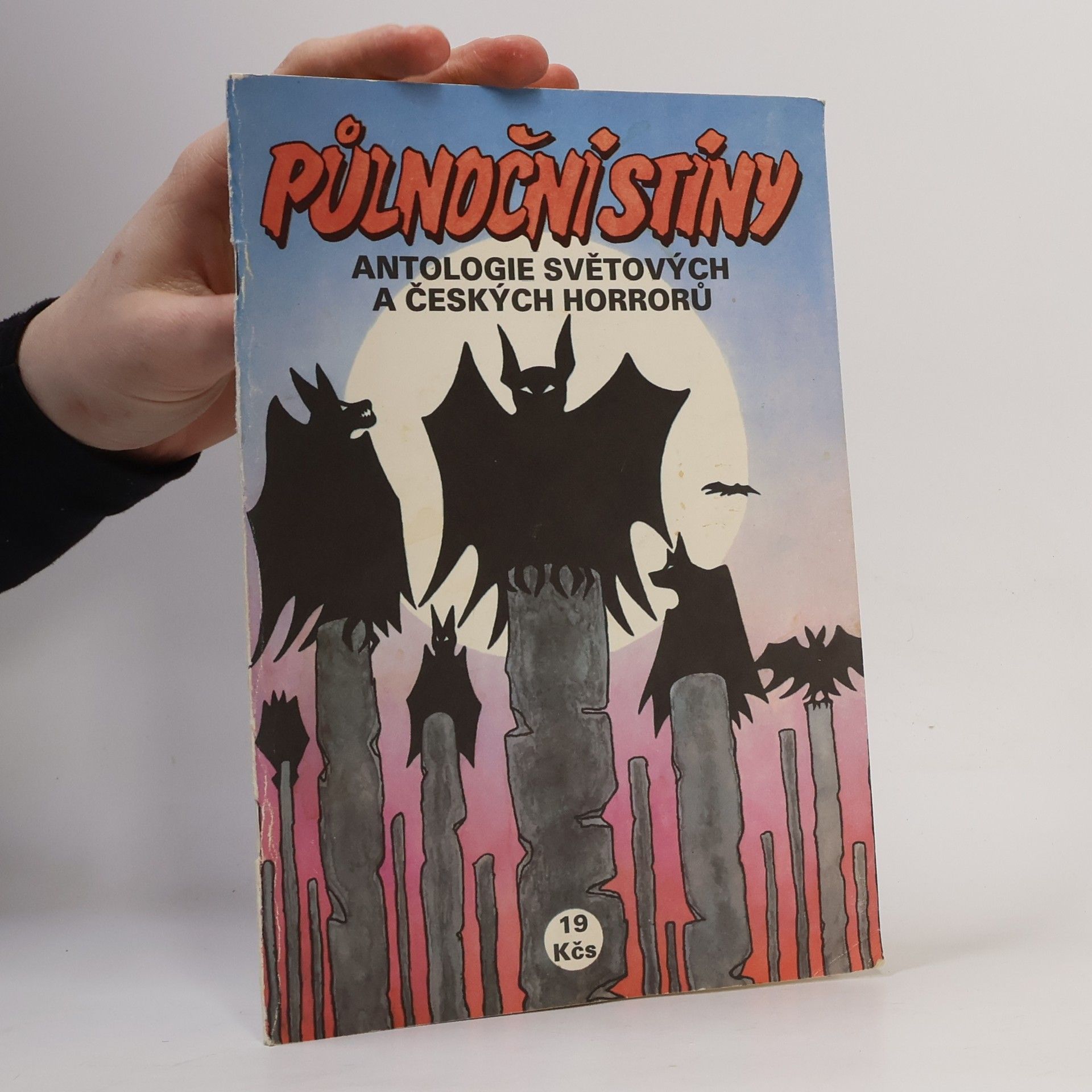 Ivan Adamovič Půlnoční stíny. Antologie světových a českých horrorů