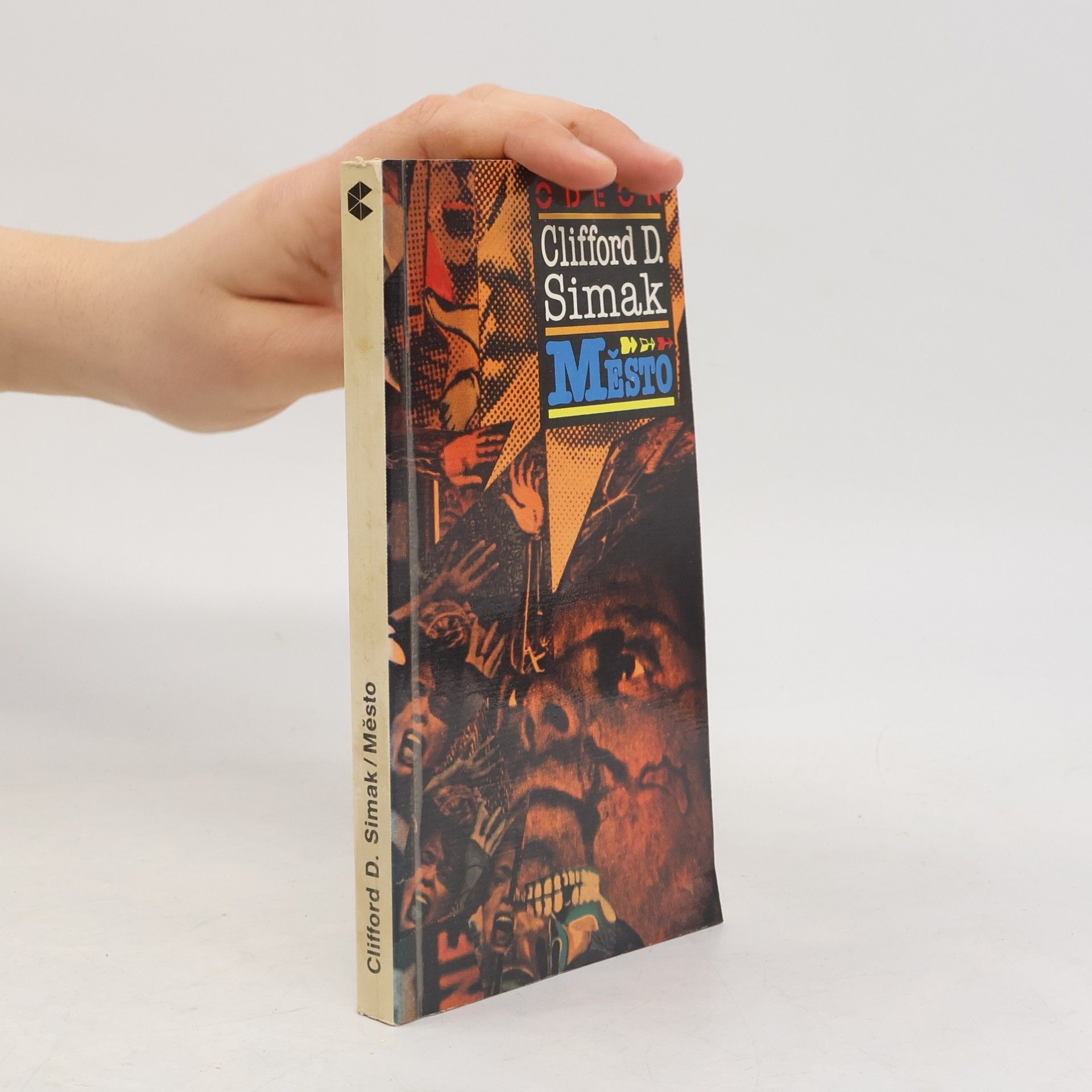 Clifford D. Simak Město