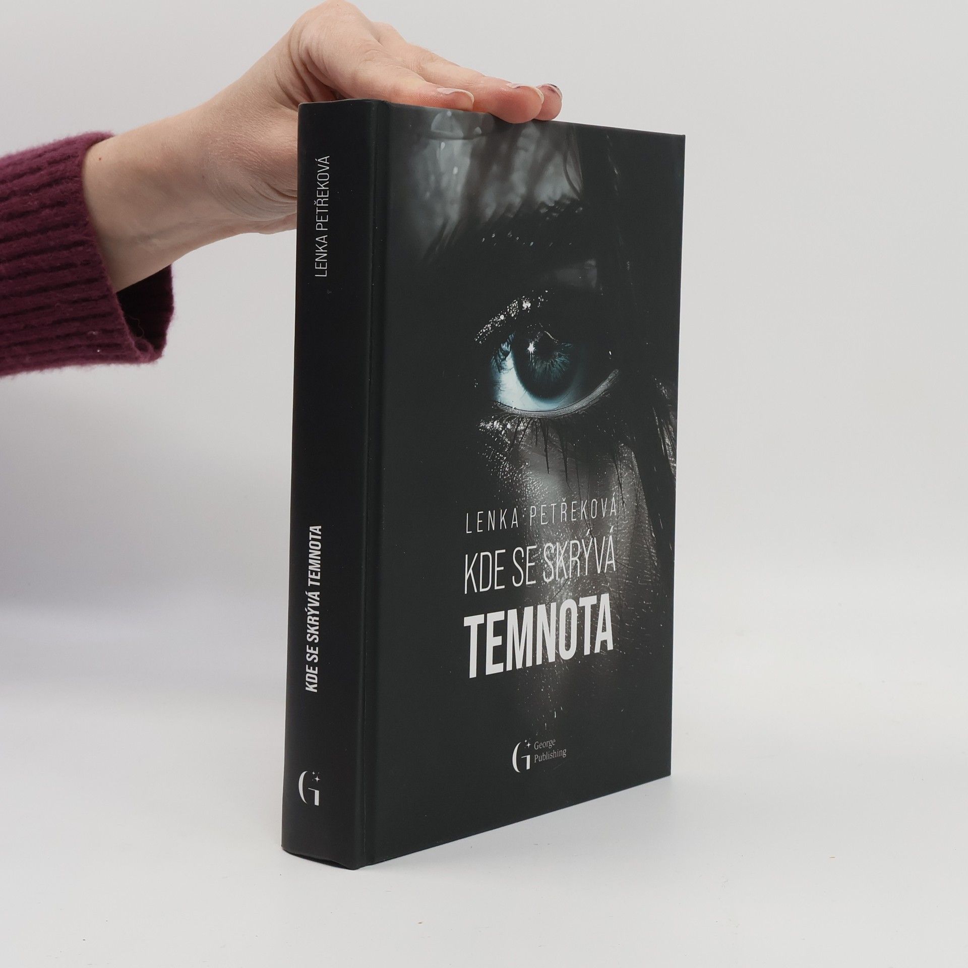 Lenka Petřeková Kde se skrývá temnota