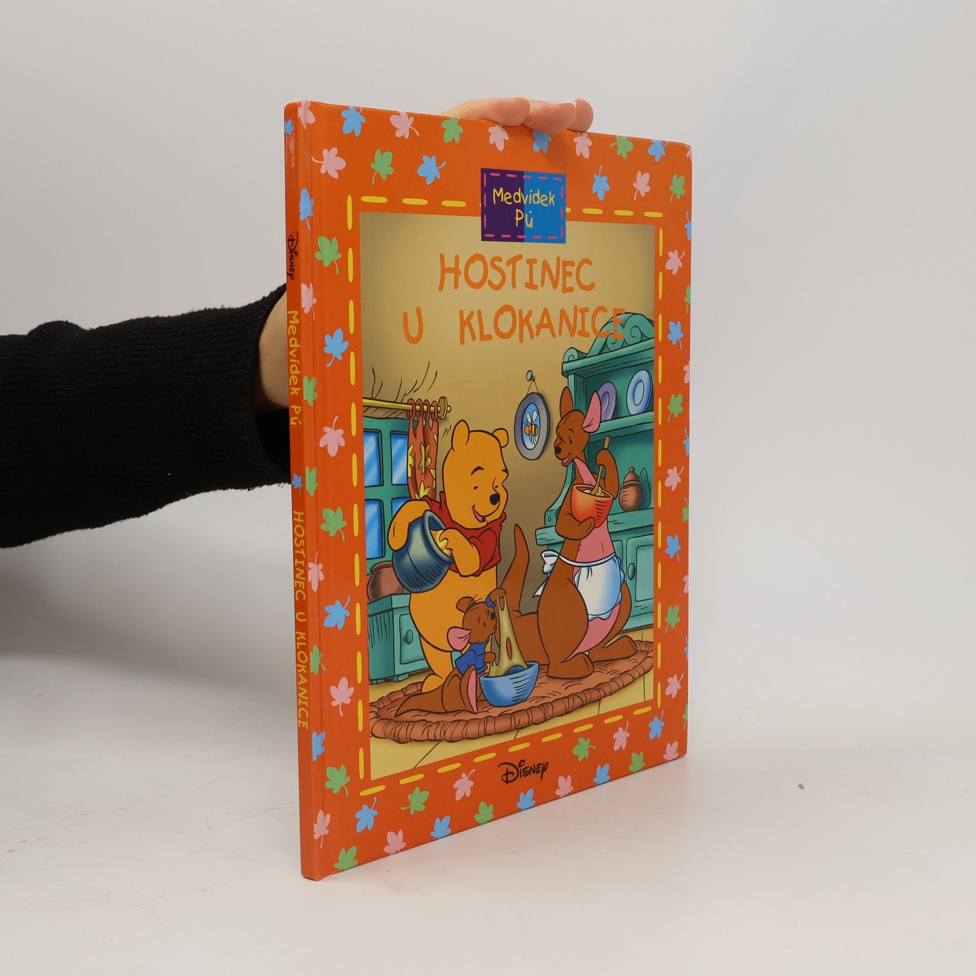 Ysenda May Maxtone Graham Hostinec U klokanice