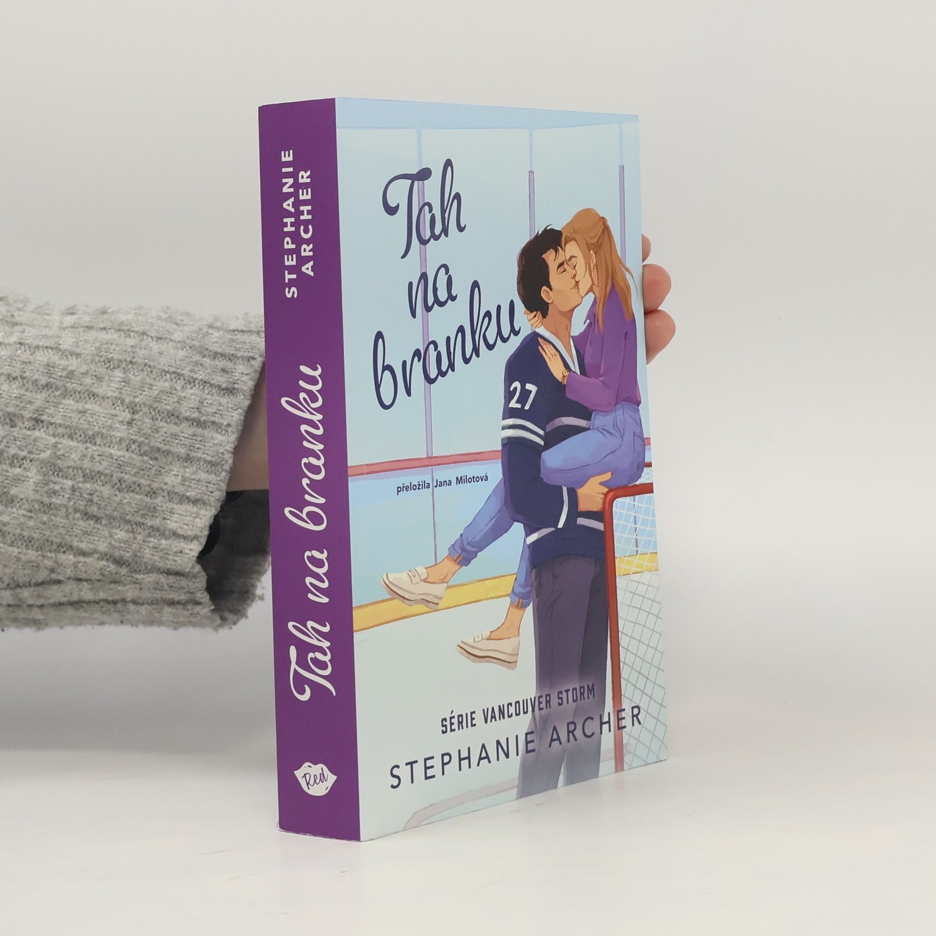 Stephanie Archer Tah na branku