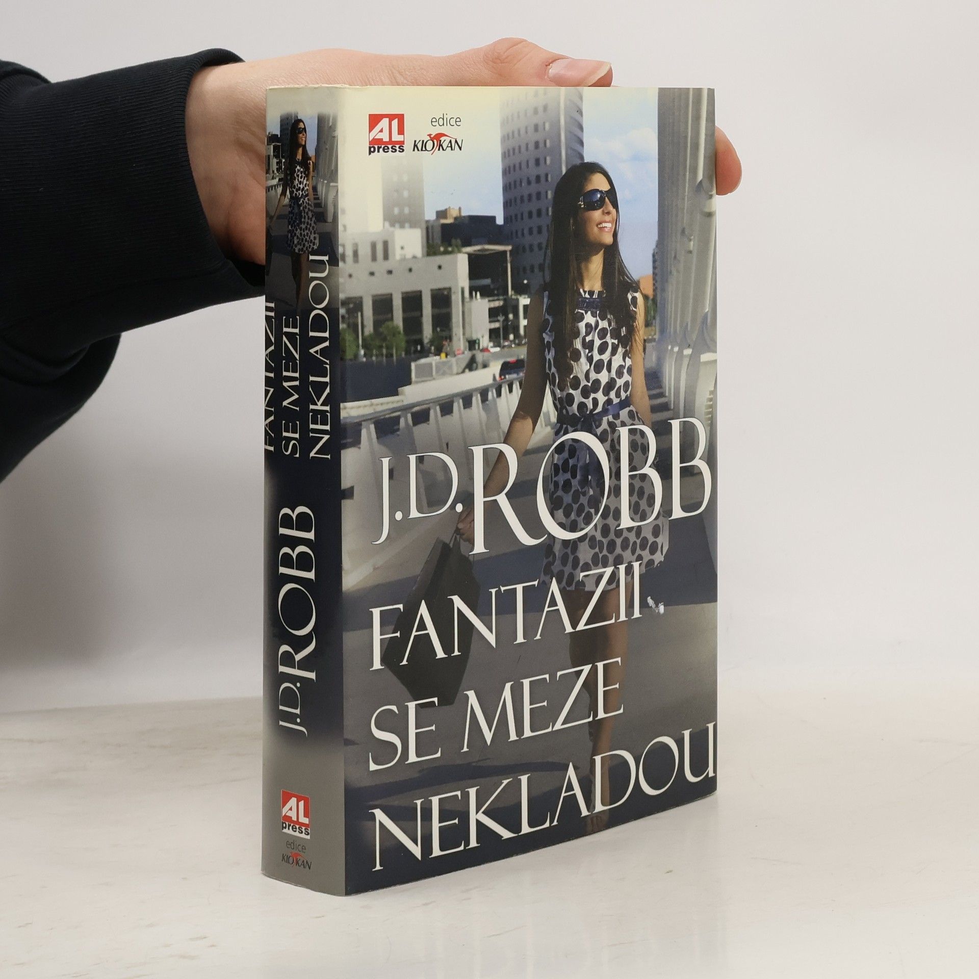 Nora Roberts Fantazii se meze nekladou
