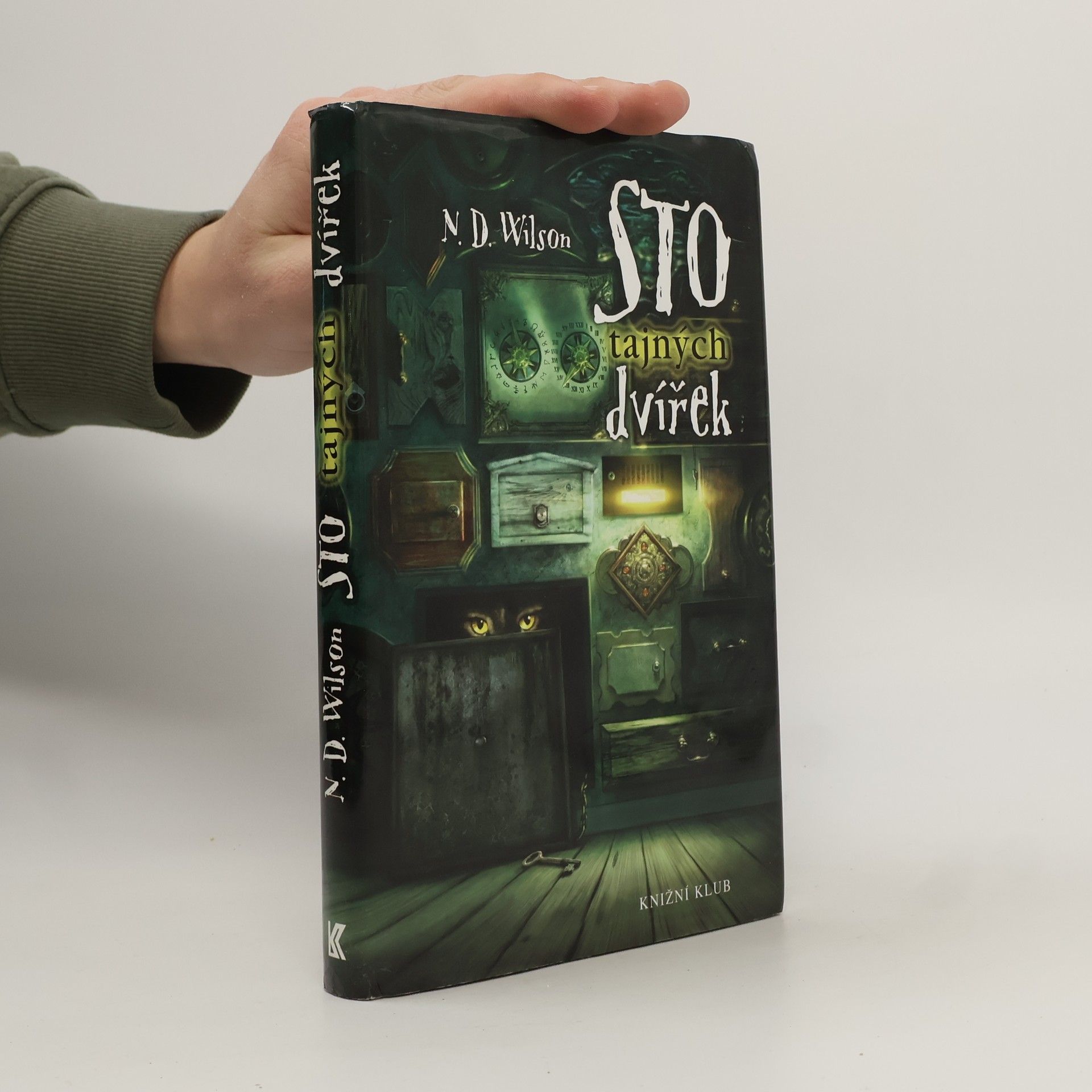 N. D. Wilson Sto tajných dvířek