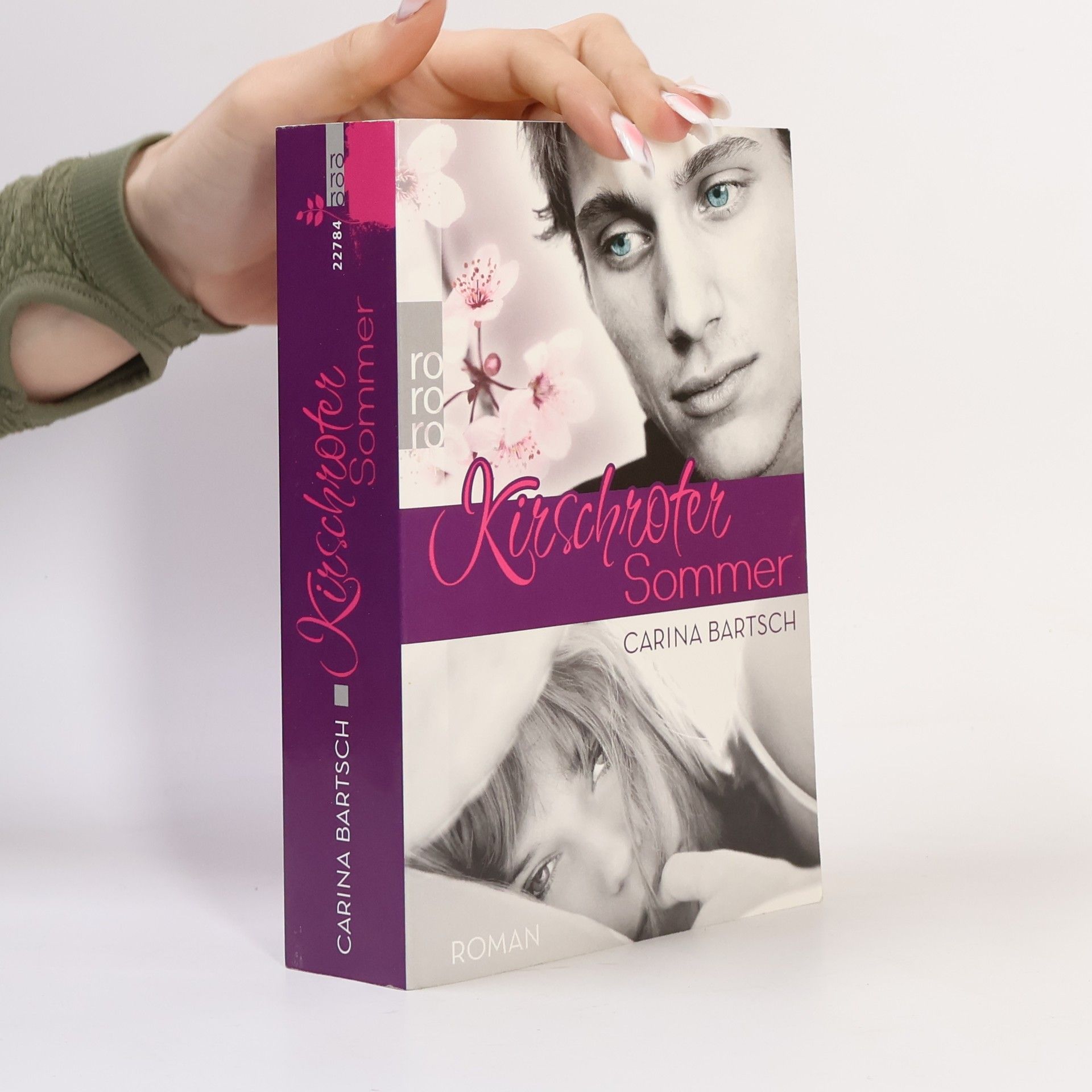 Carina Bartsch Kirschroter Sommer