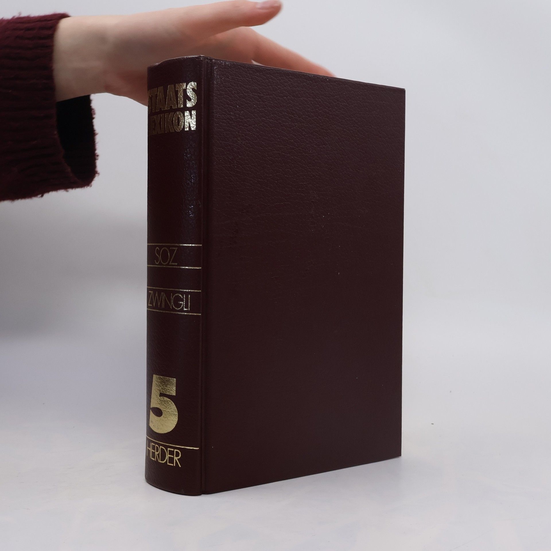 Autores varios Staatslexikon