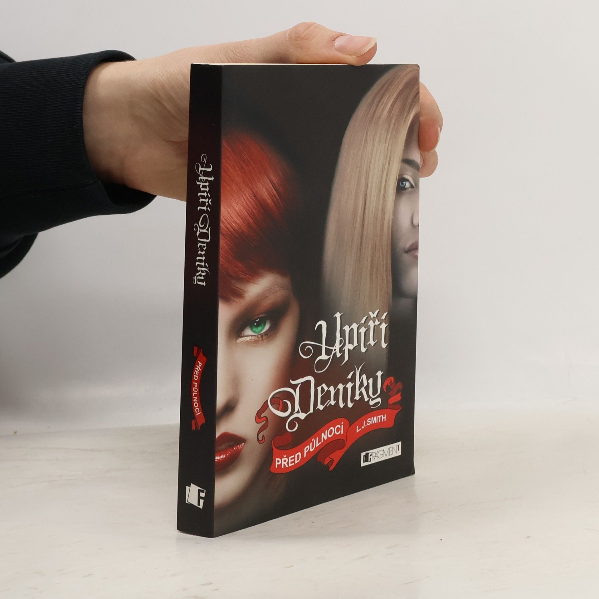 Lisa Jane Smith Upíří deníky. Před půlnocí