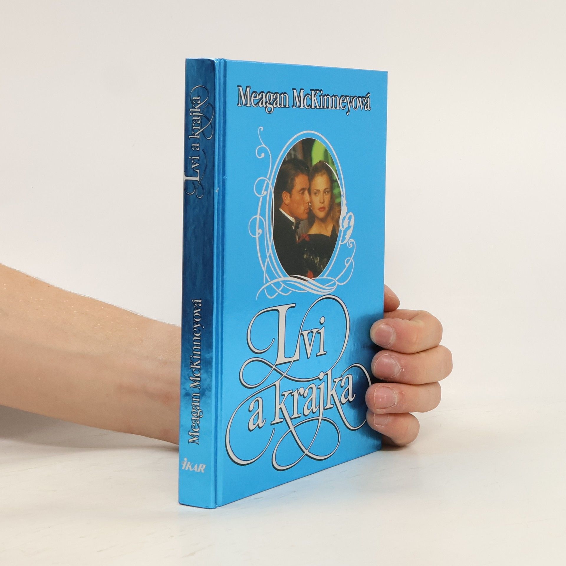 Meagan McKinney Lvi a krajka