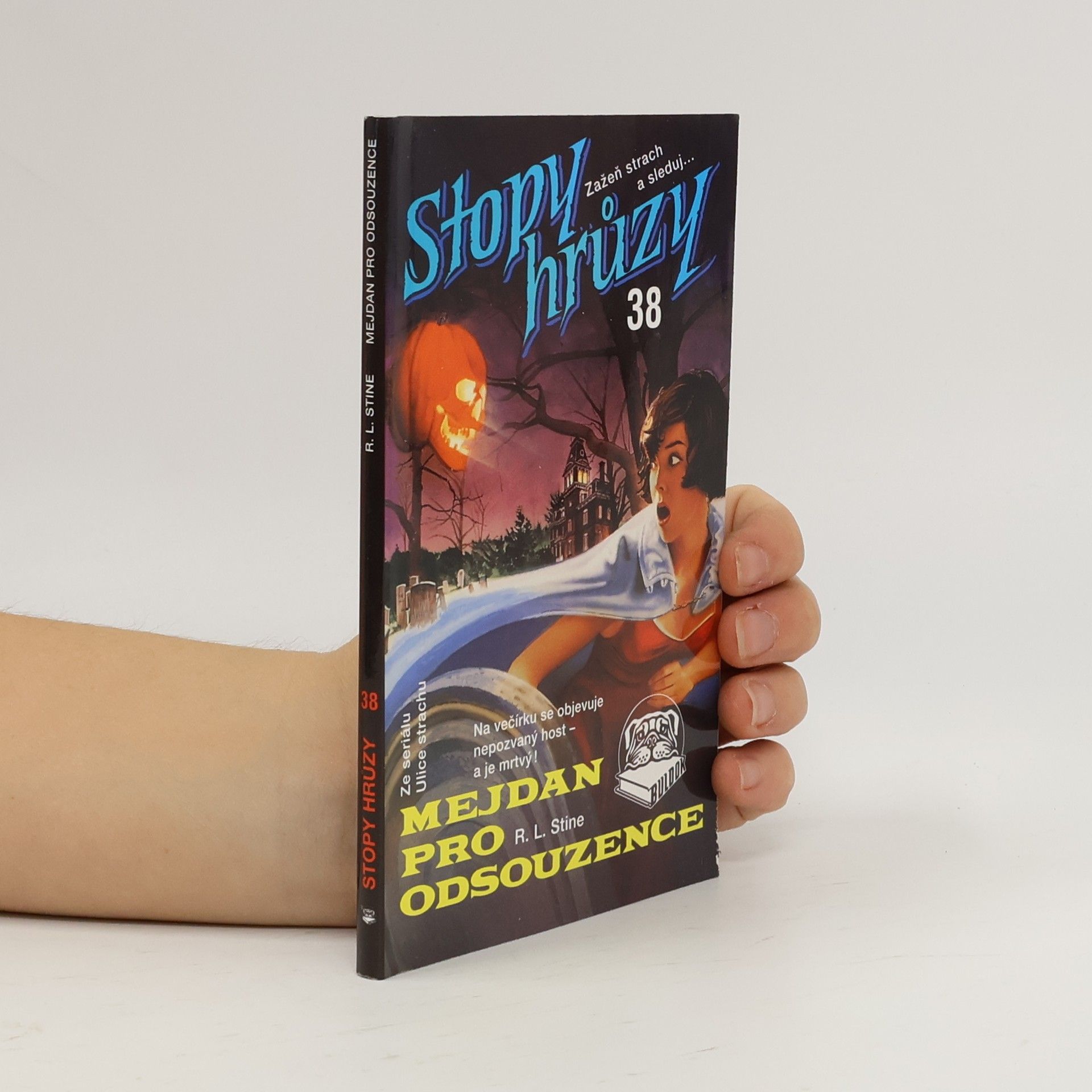 R. L. Stine Mejdan pro odsouzence. Stopy hrůzy 38