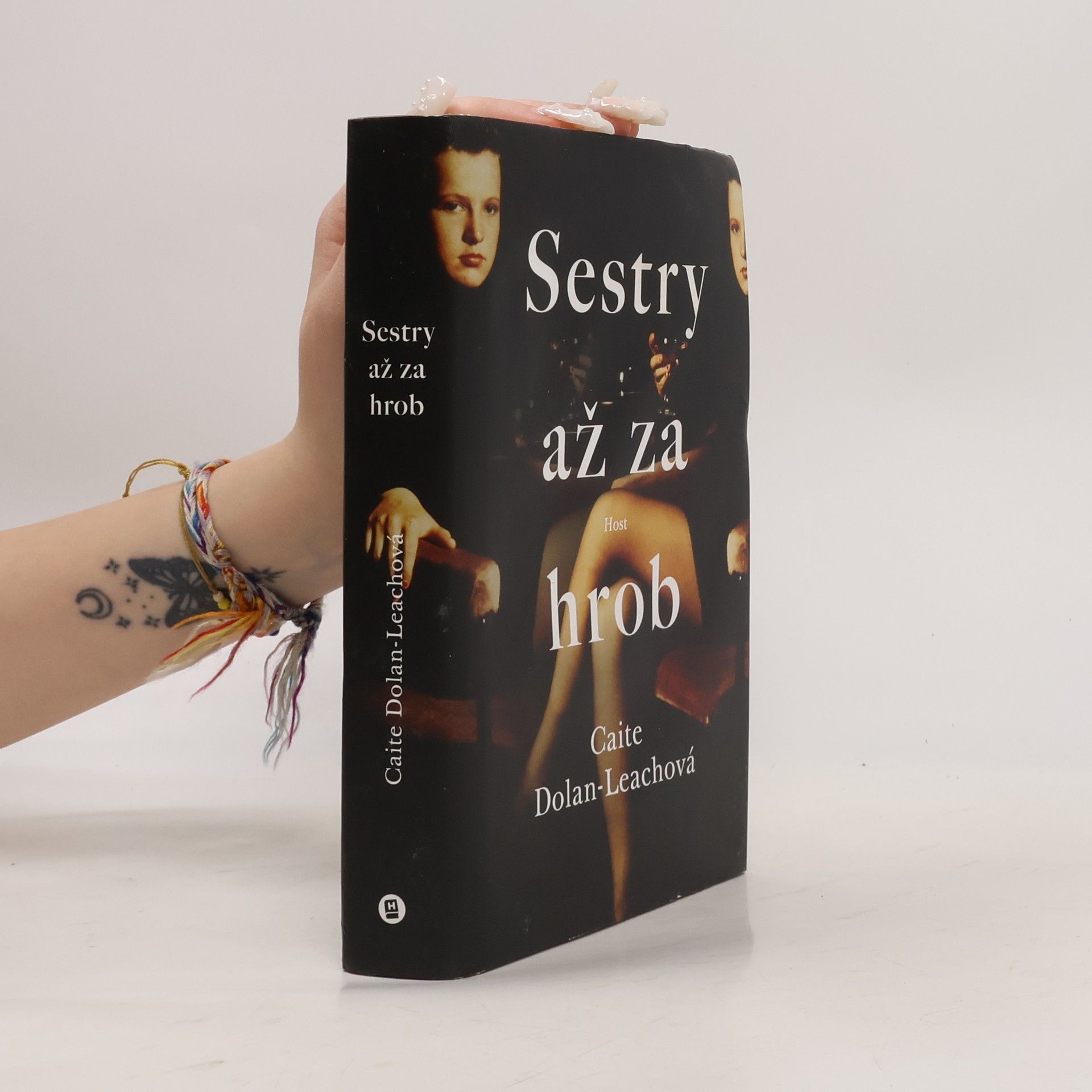 Caite Dolan-Leach Sestry až za hrob