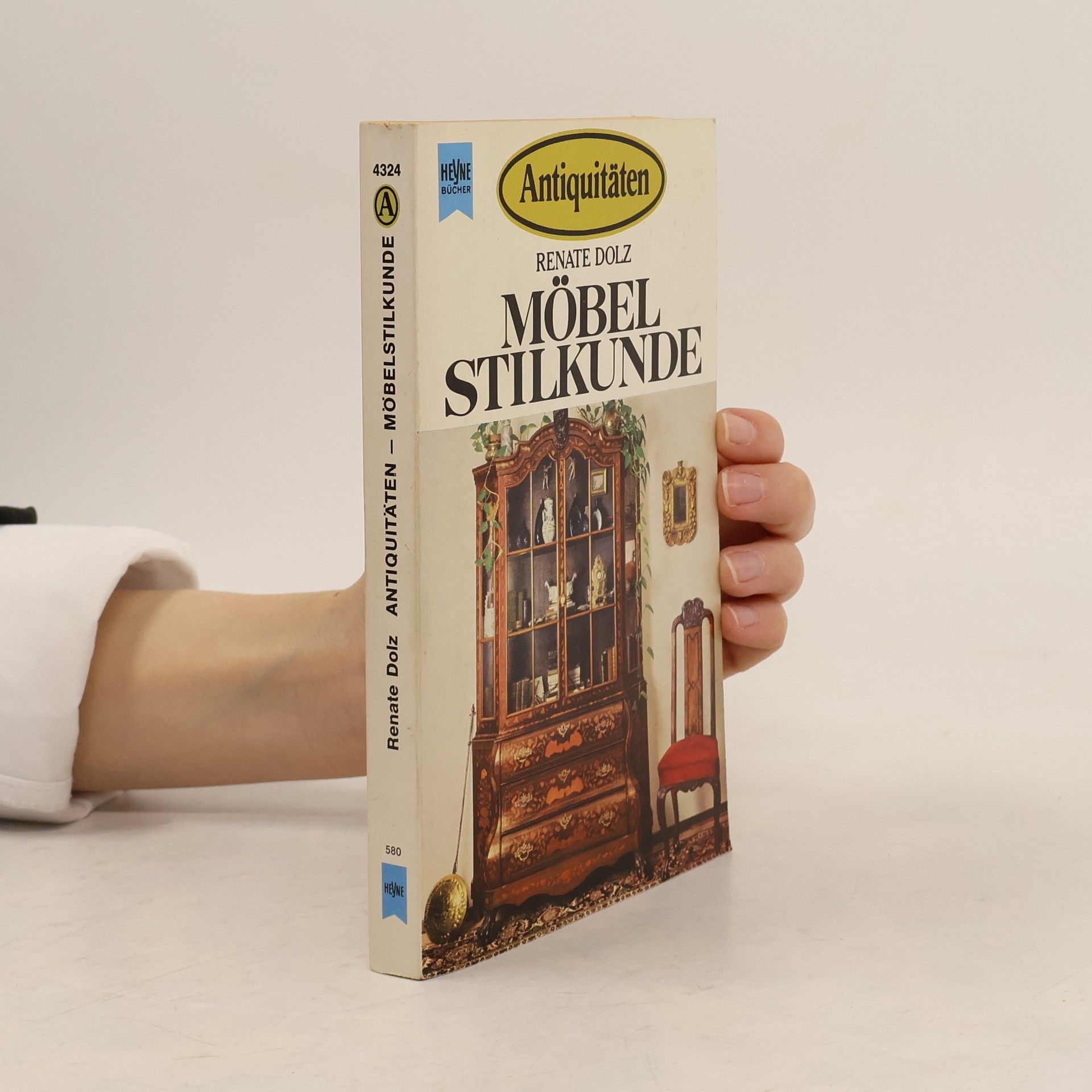 Renate Dolz Möbelstilkunde