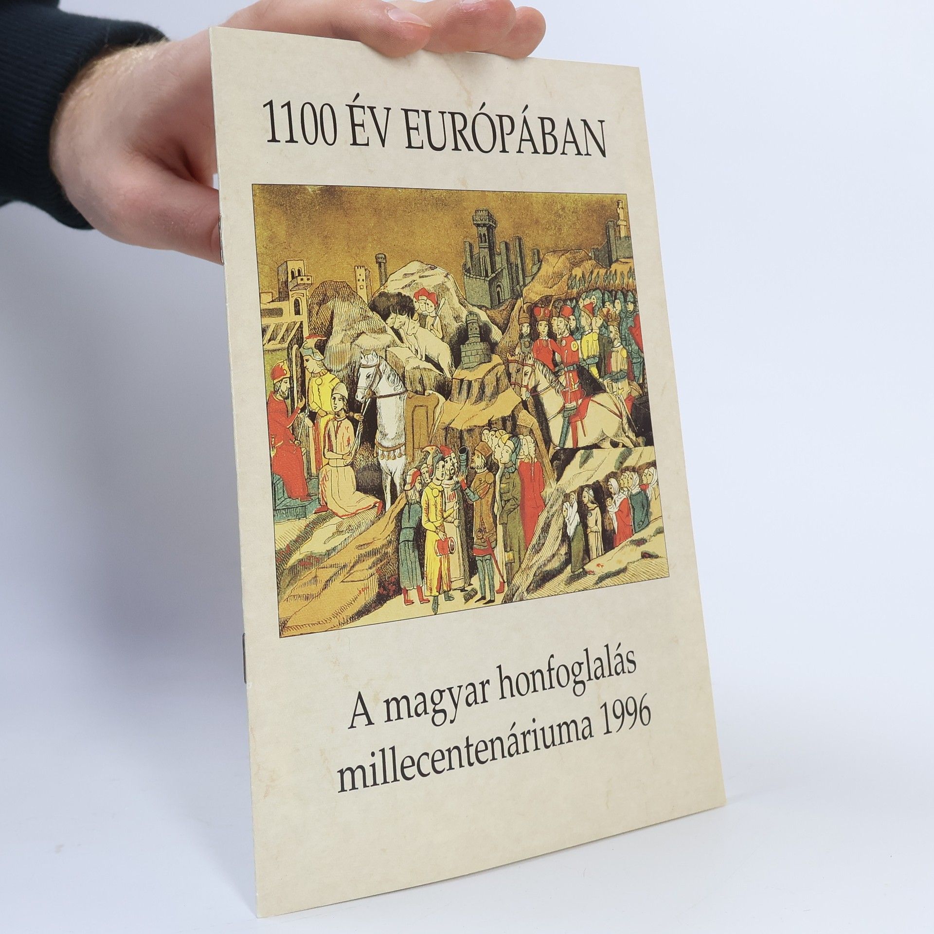 Autorenkollektiv 1100 év Európában