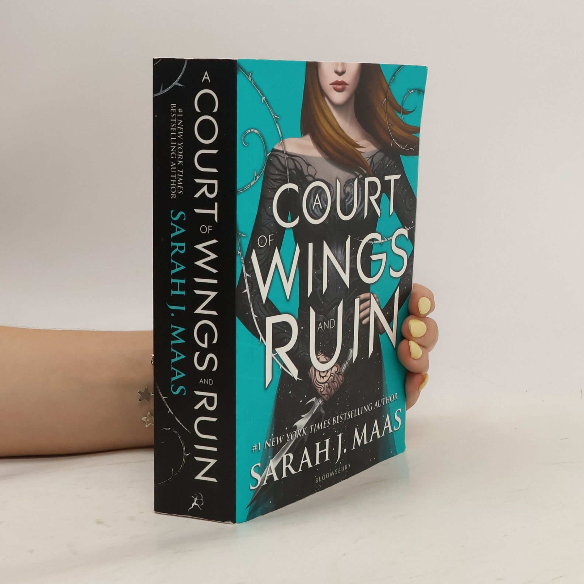 Sarah J. Maas A Court of Wings and Ruin