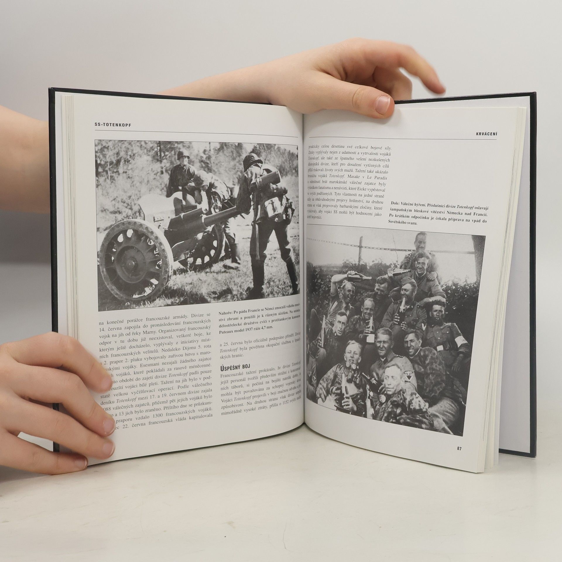 Chris Mann SS-Totenkopf: Historie divize s umrlčí lebkou ve znaku 1939-45