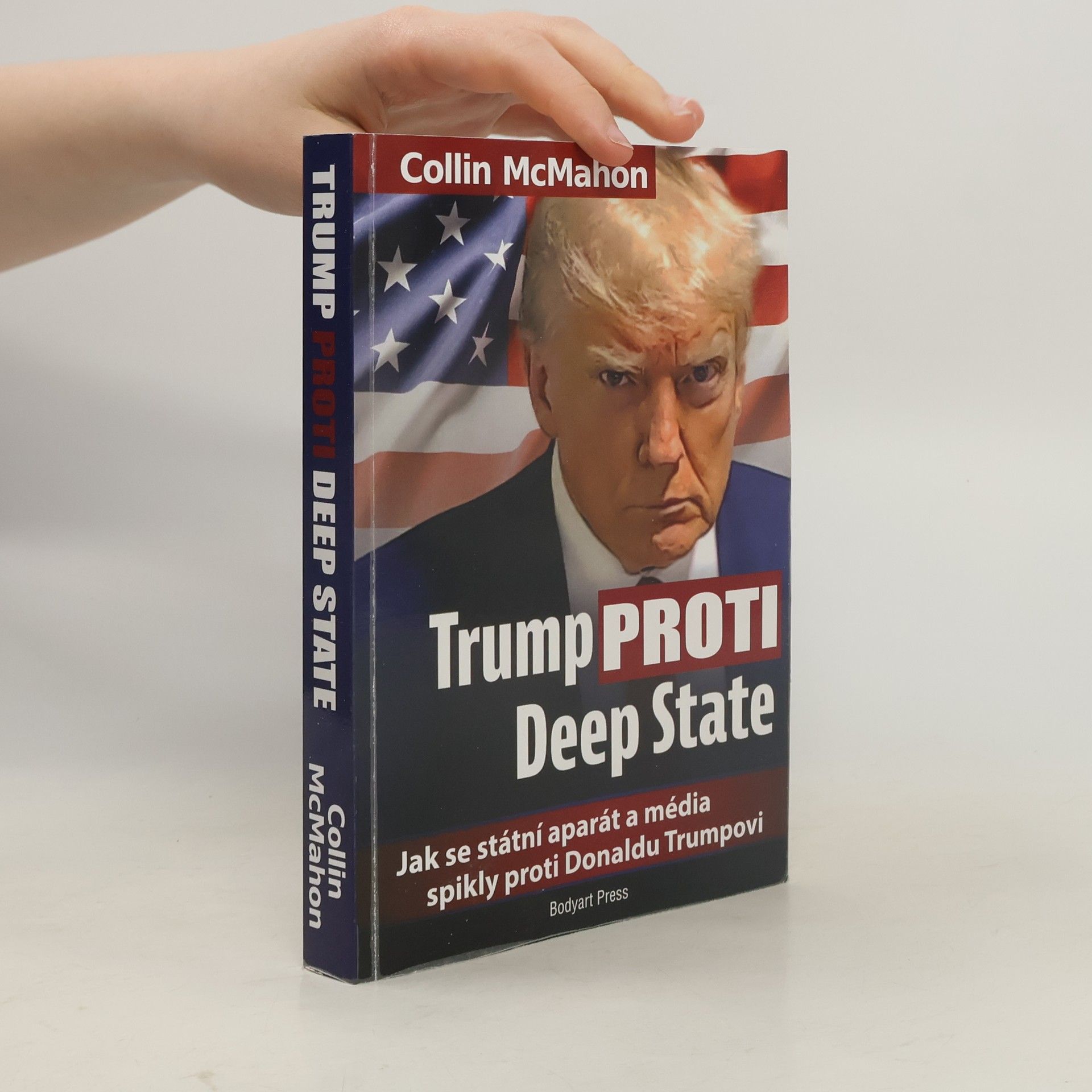 Collin McMahon Trump proti Deep State