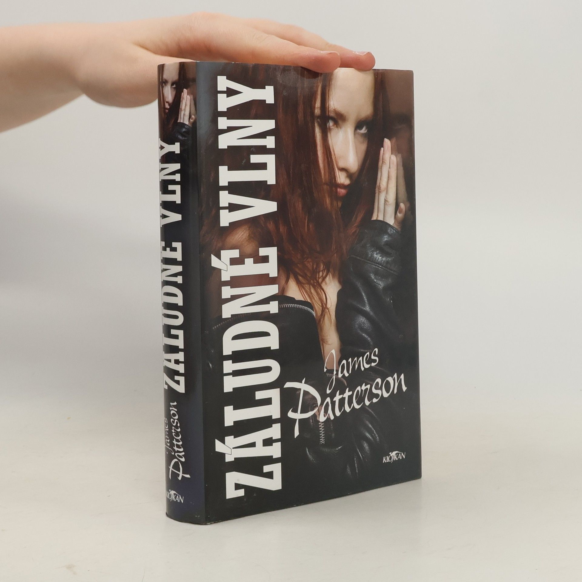 James Patterson Záludné vlny