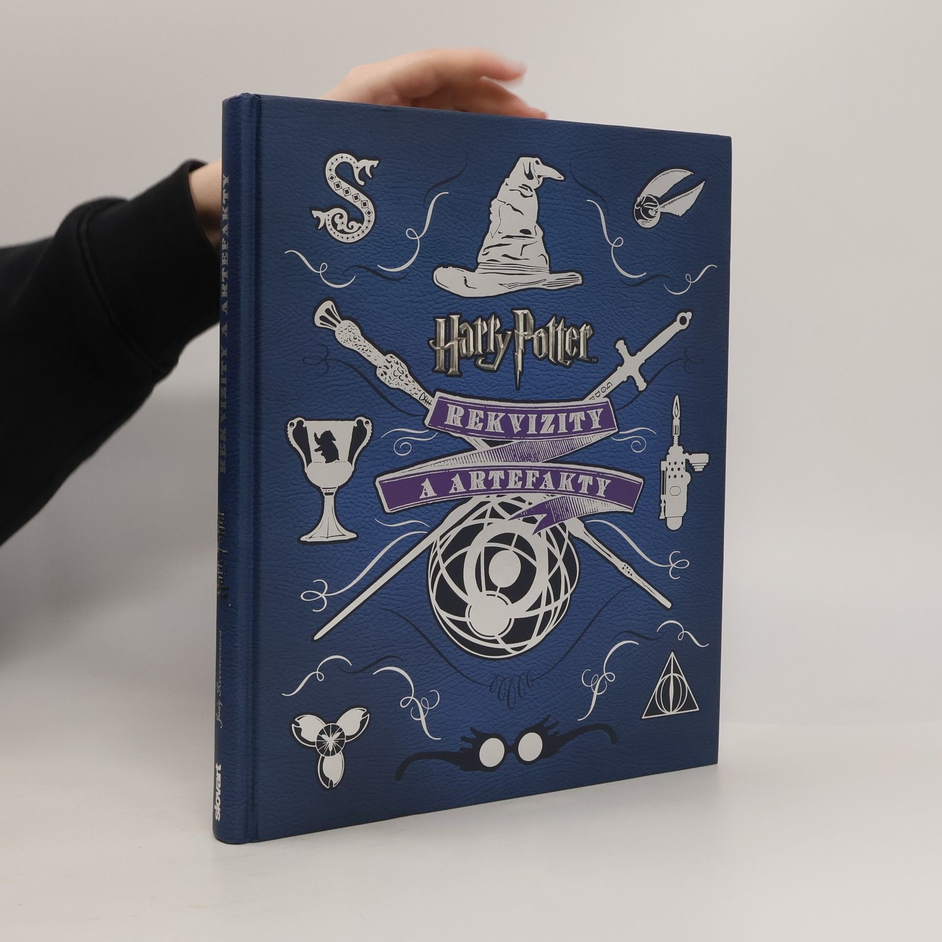 Jody Revenson Harry Potter. Rekvizity a artefakty