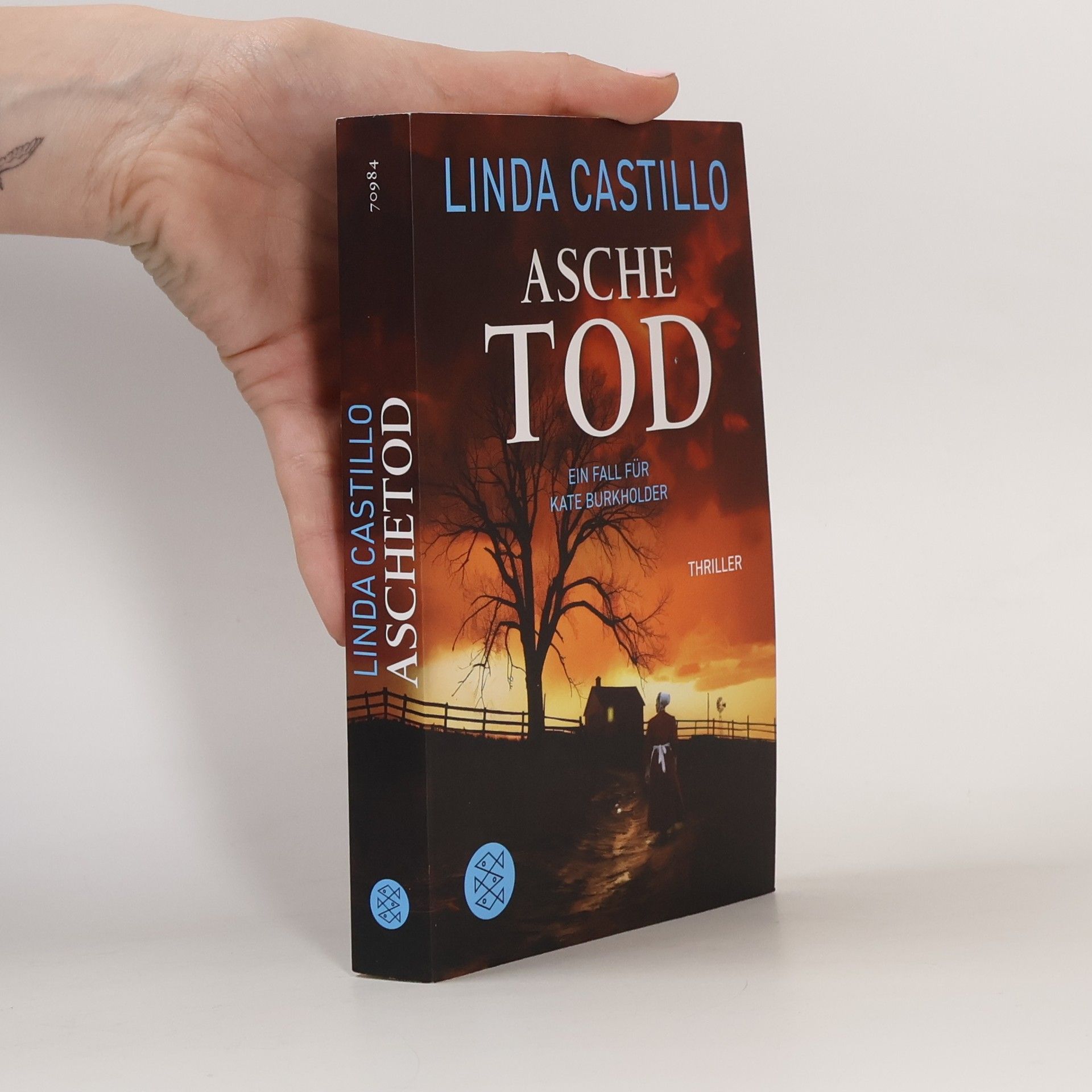 Linda Castillo Aschetod