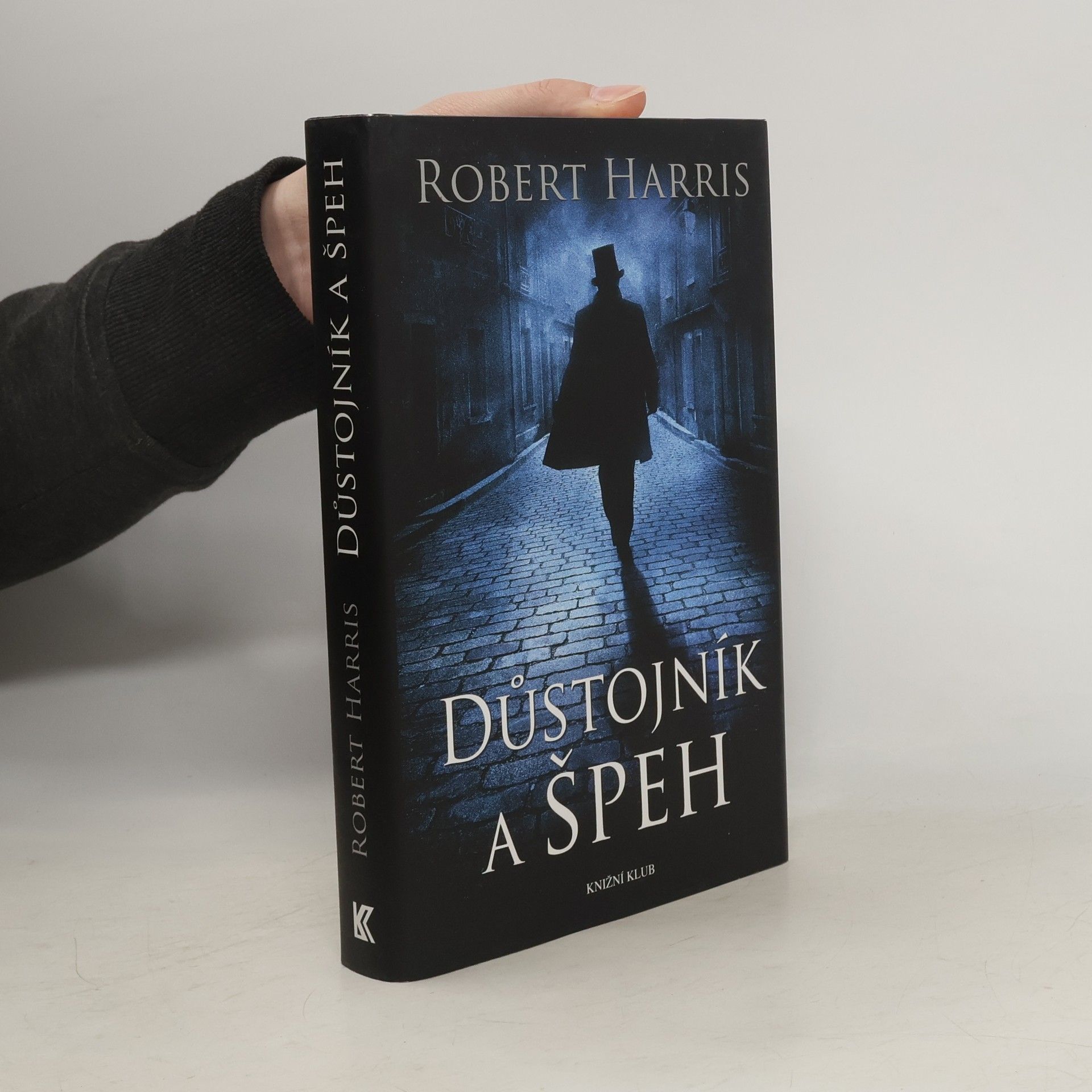 Robert Harris Důstojník a špeh