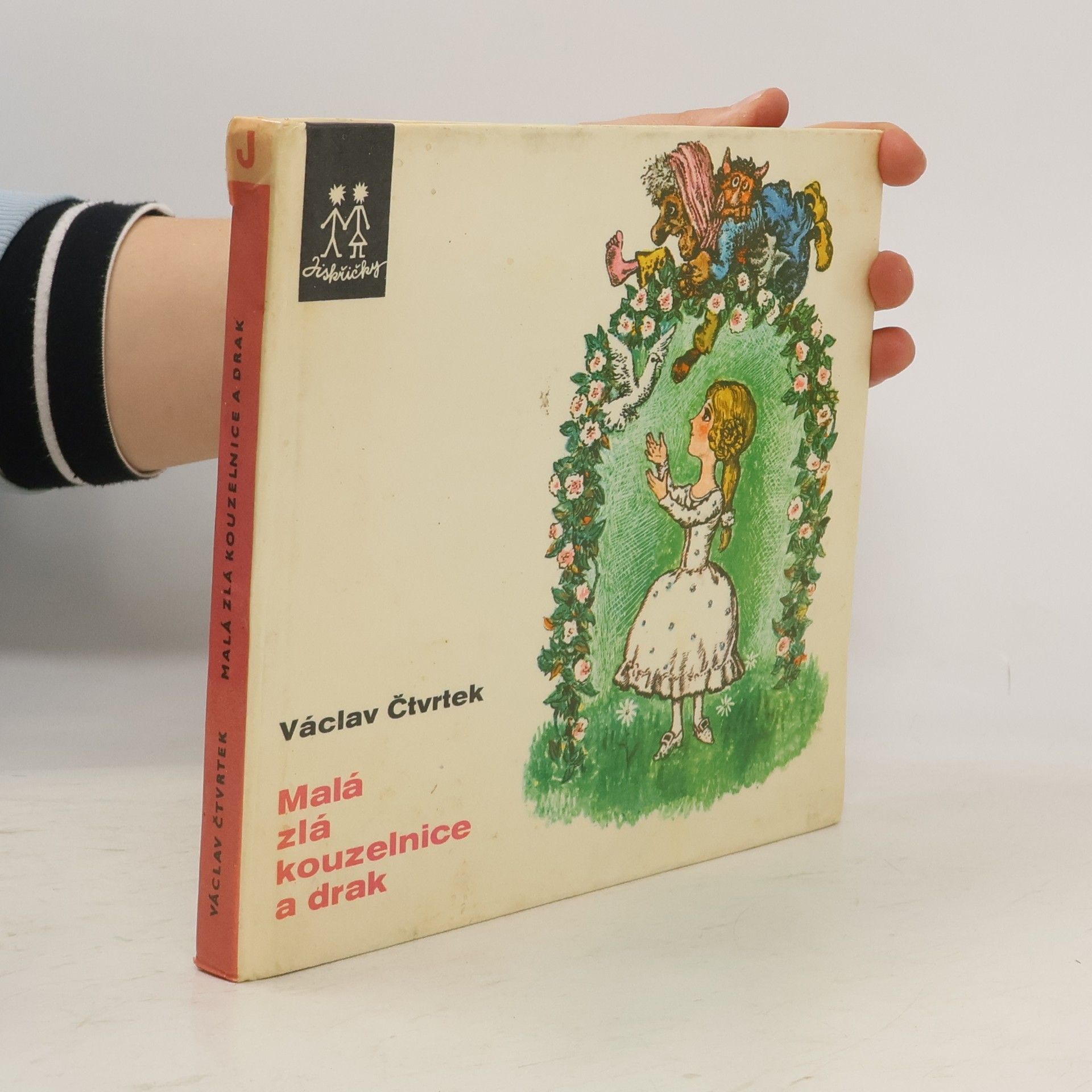 Václav Čtvrtek Malá zlá kouzelnice a drak