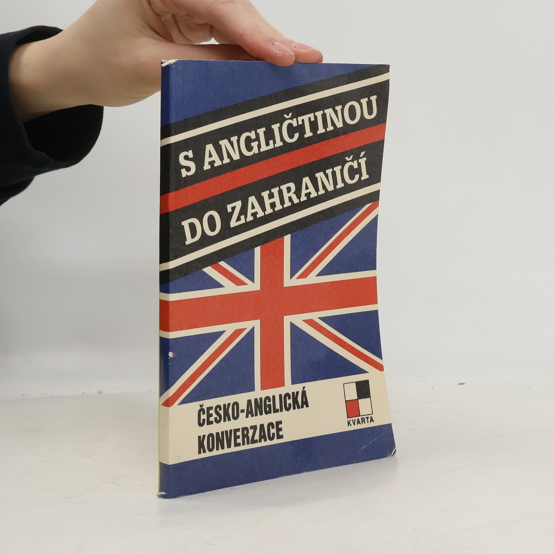 Marie Červinková S angličtinou do zahraničí : česko-anglická konverzace