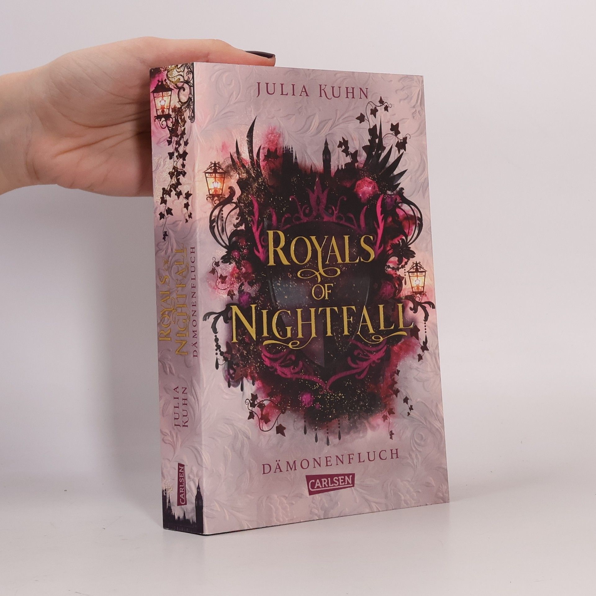Julia Kuhn Royals of Nightfall