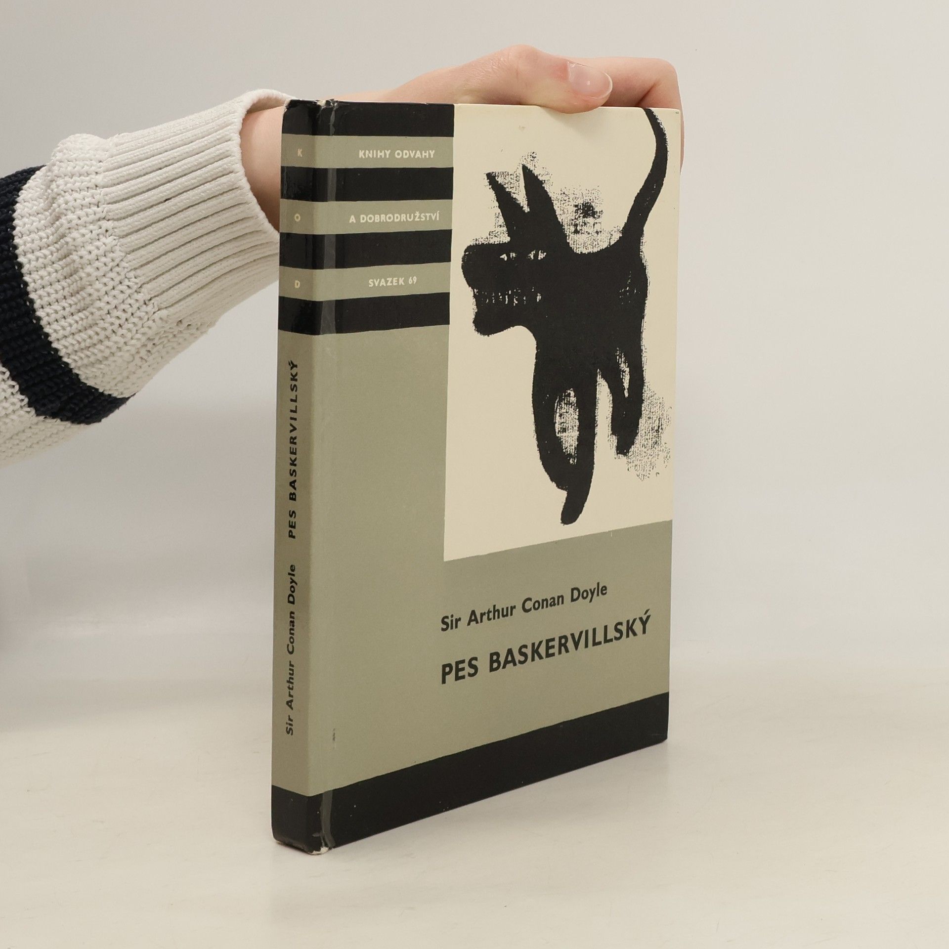 Arthur Conan Doyle Pes baskervillský