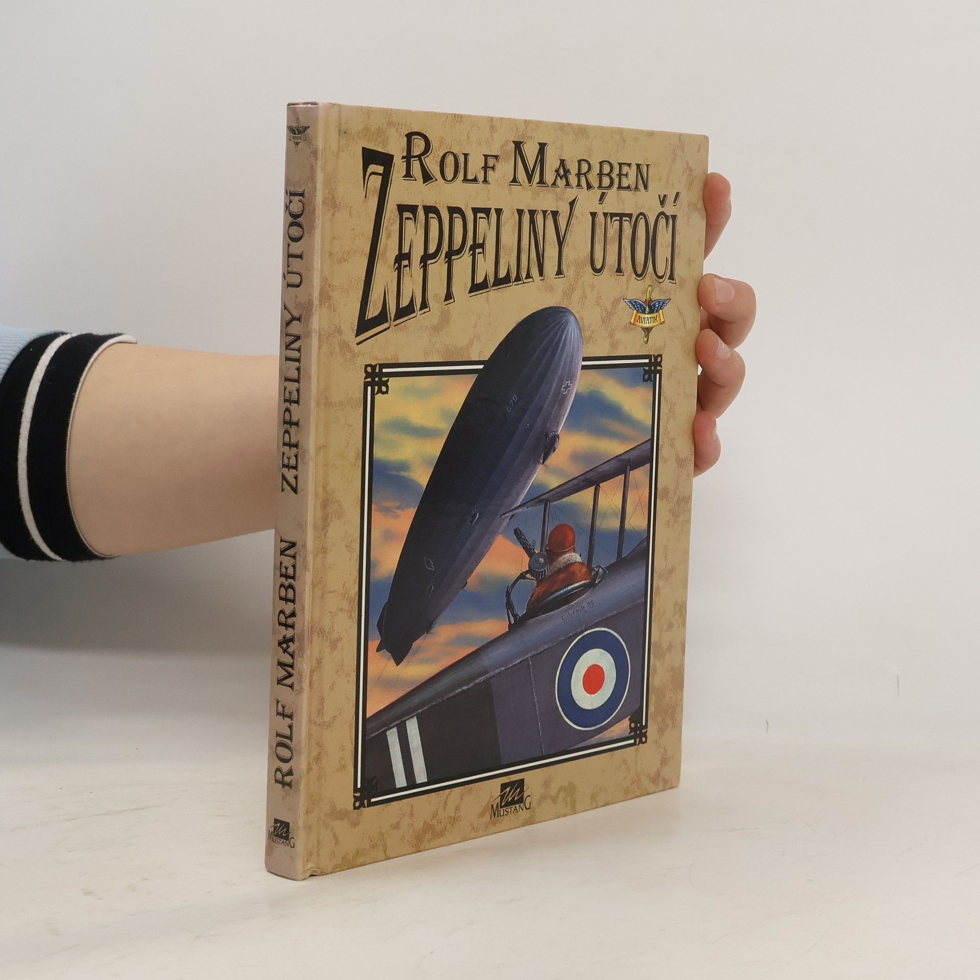 Rolf Marben Zeppeliny útočí