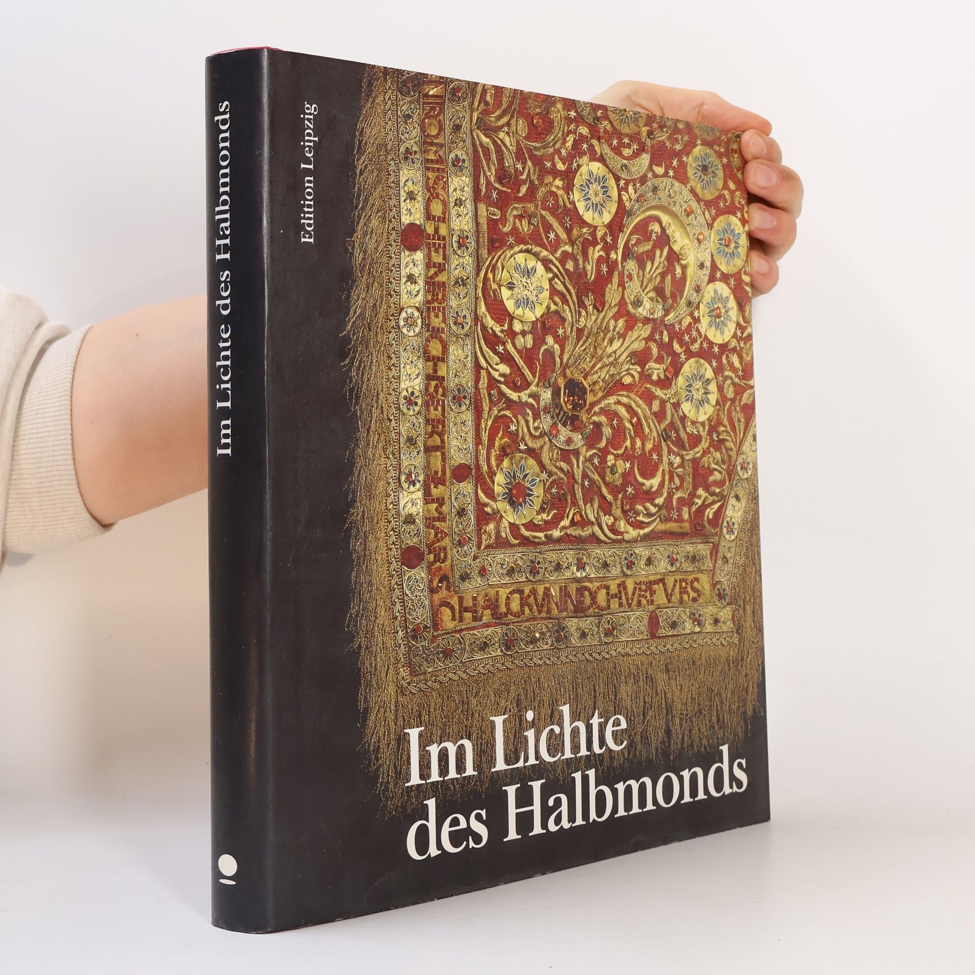 Im Lichte des Halbmonds