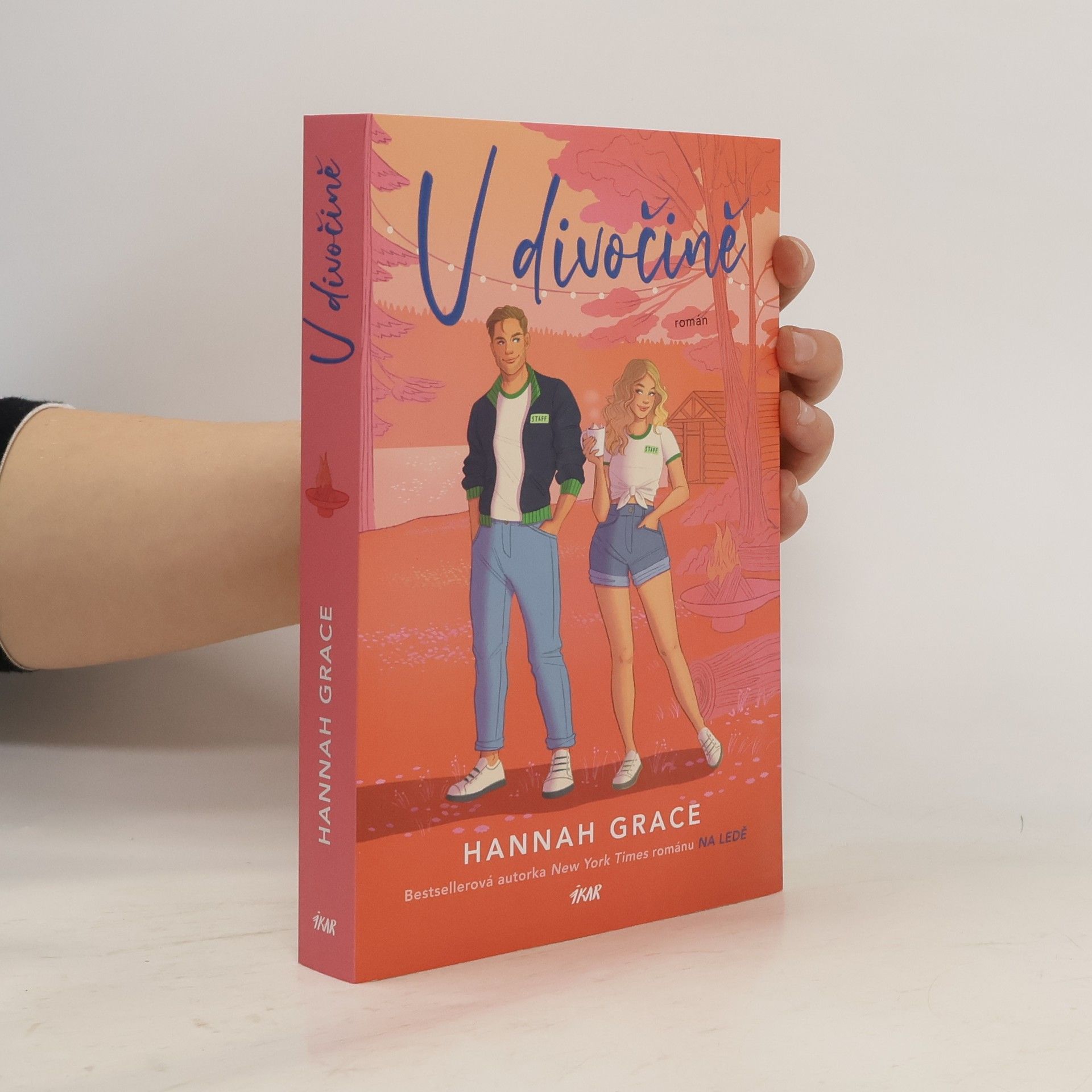 Hannah Grace V divočině