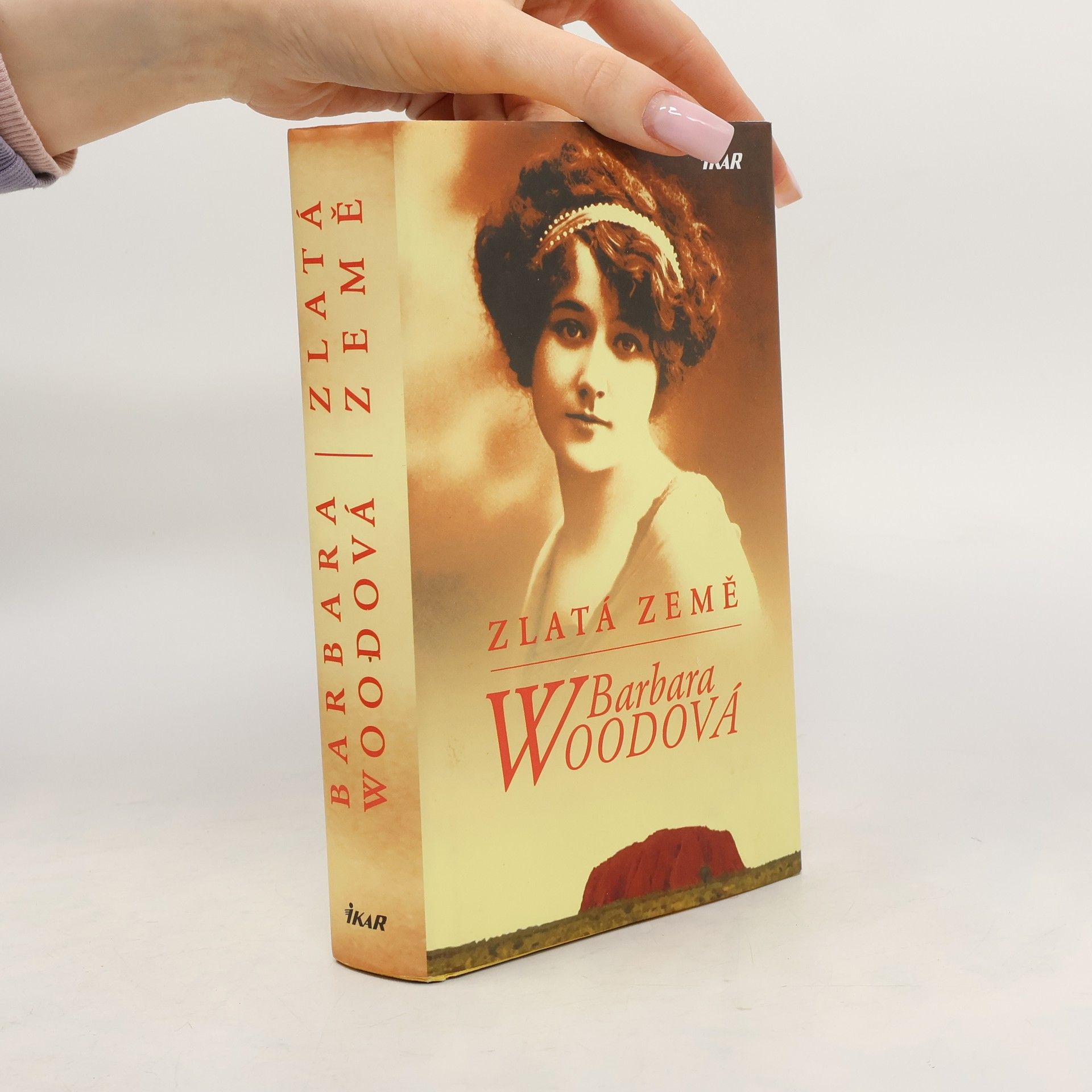 Barbara Wood Zlatá země