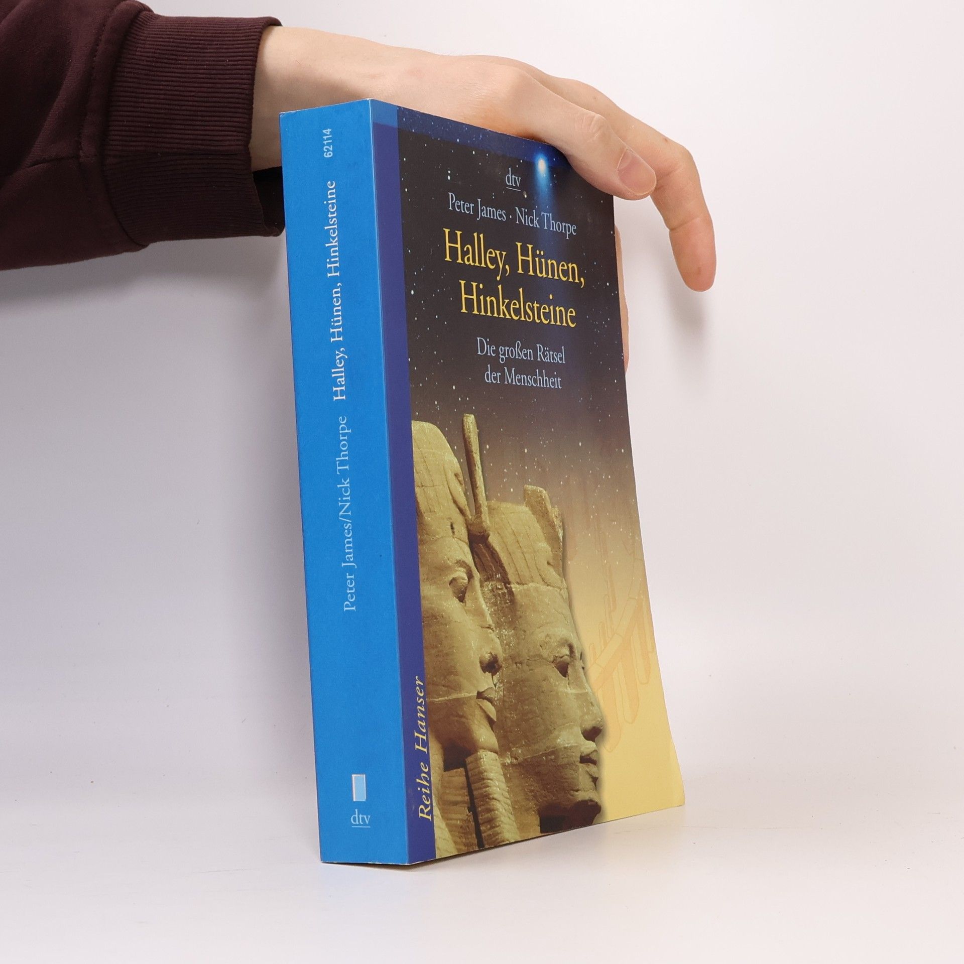 Peter James Halley, Hünen, Hinkelsteine