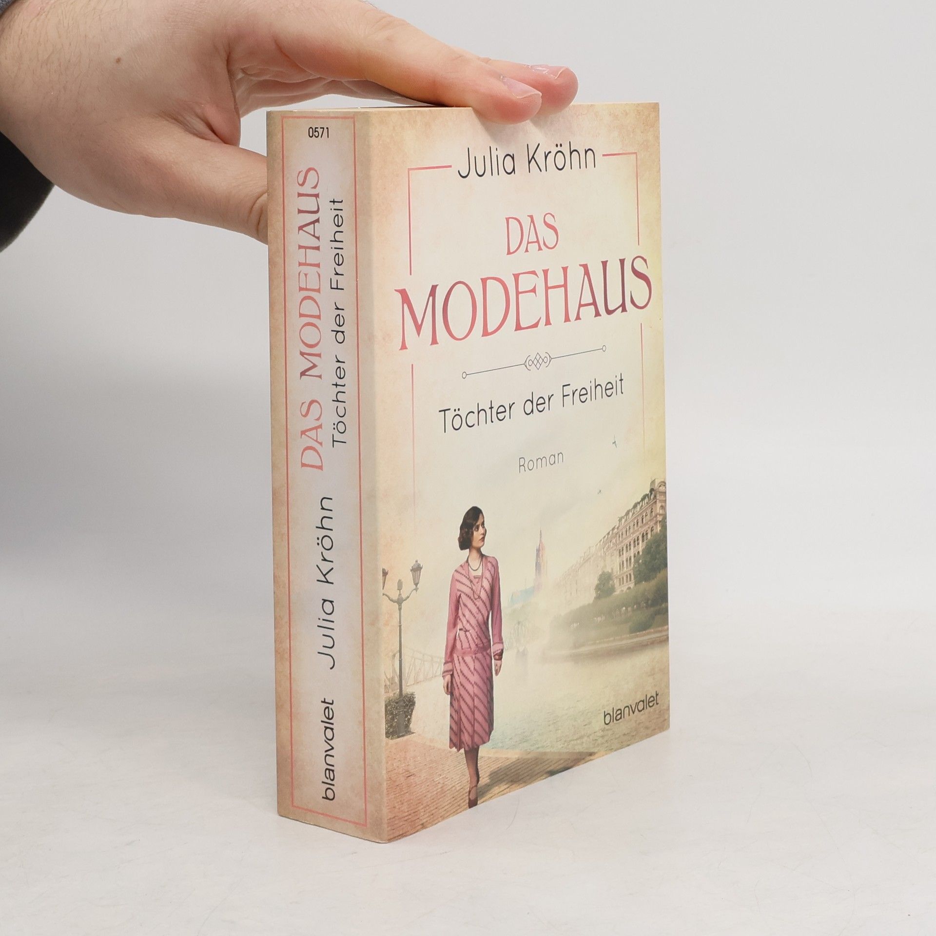 Julia Kröhn Das Modehaus : Töchter der Freiheit