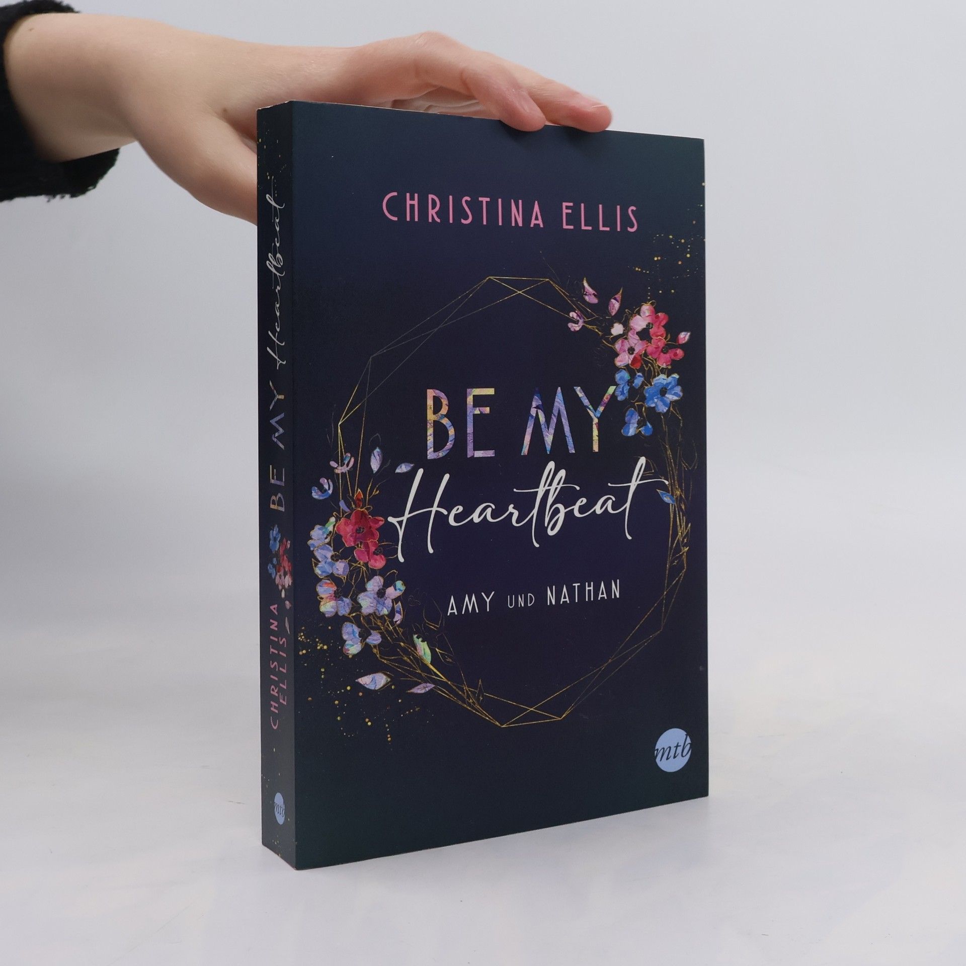 Christina Ellis Be my Heartbeat