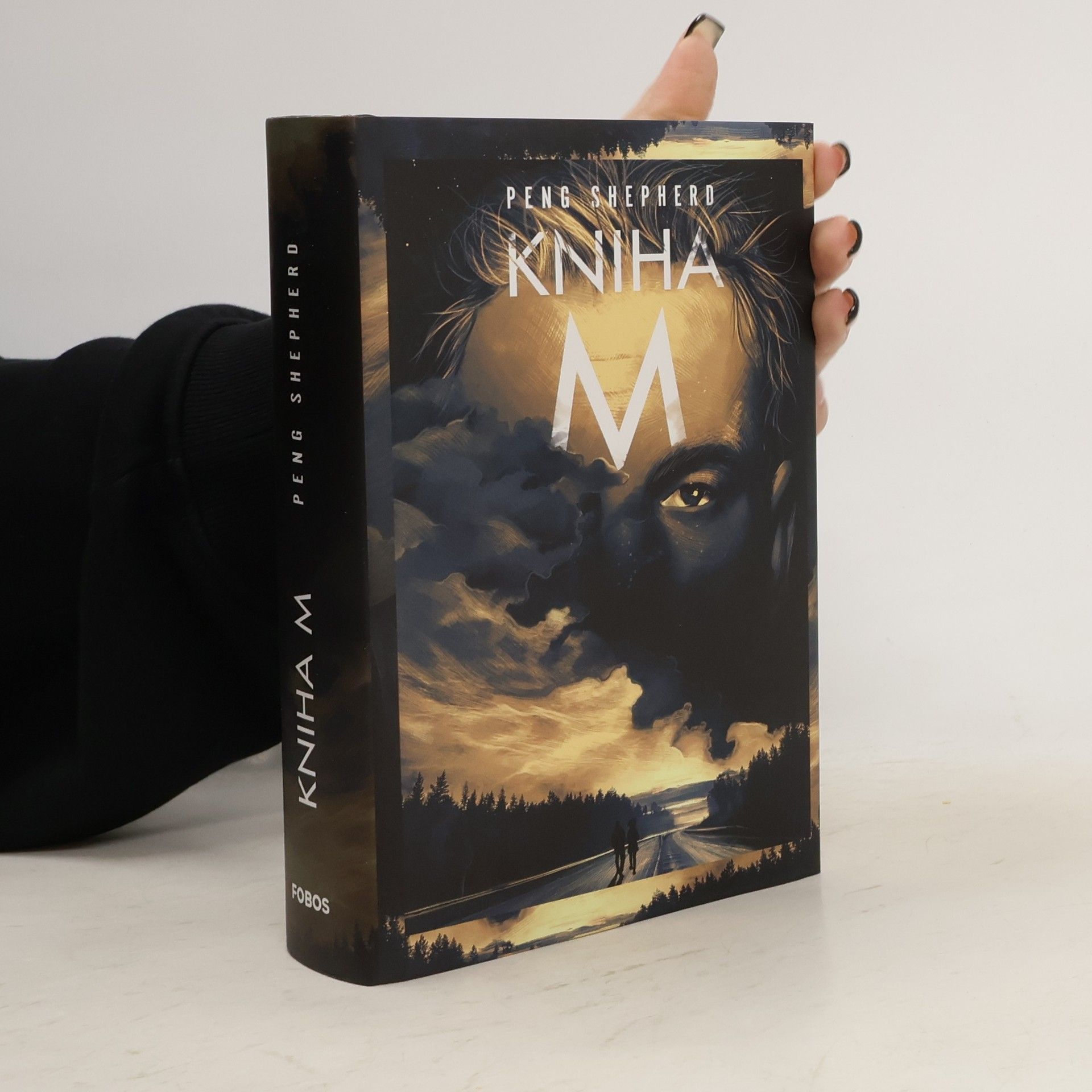 Peng Shepherd Kniha M