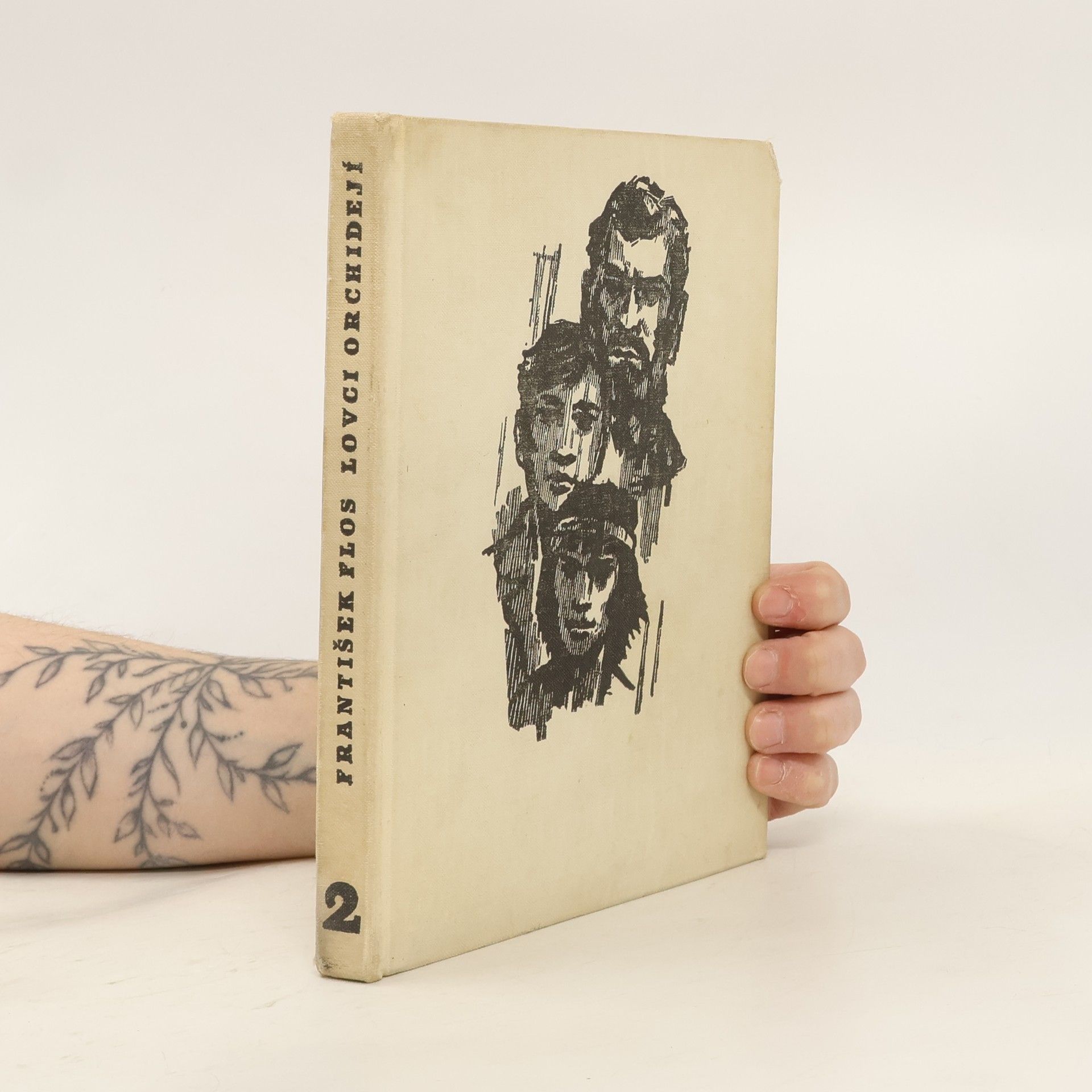 František Flos Lovci orchidejí 2
