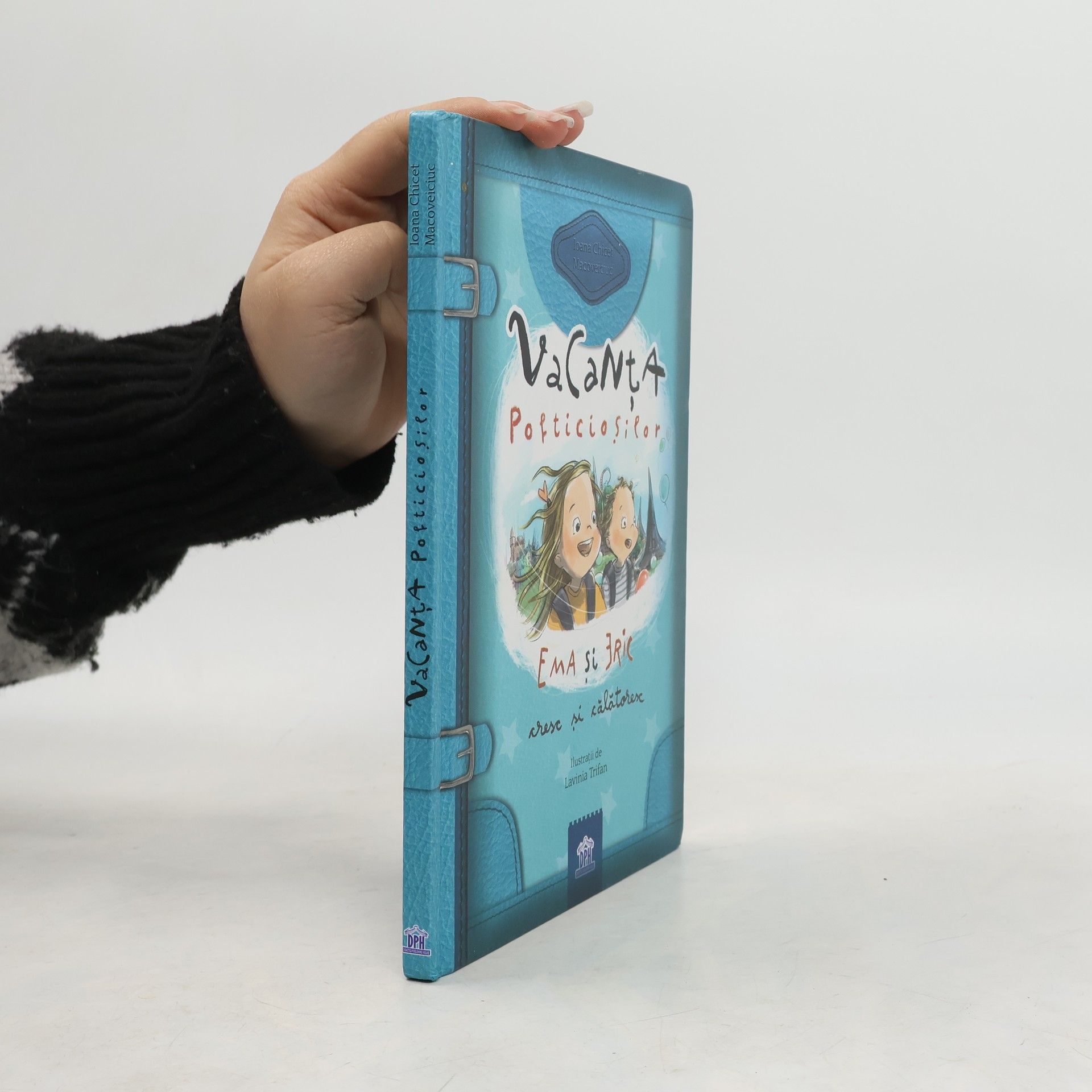 Ioana Chicet Macoveiciuc Vacanța Pofticioșilor - Ema și Eric cresc și călătoresc