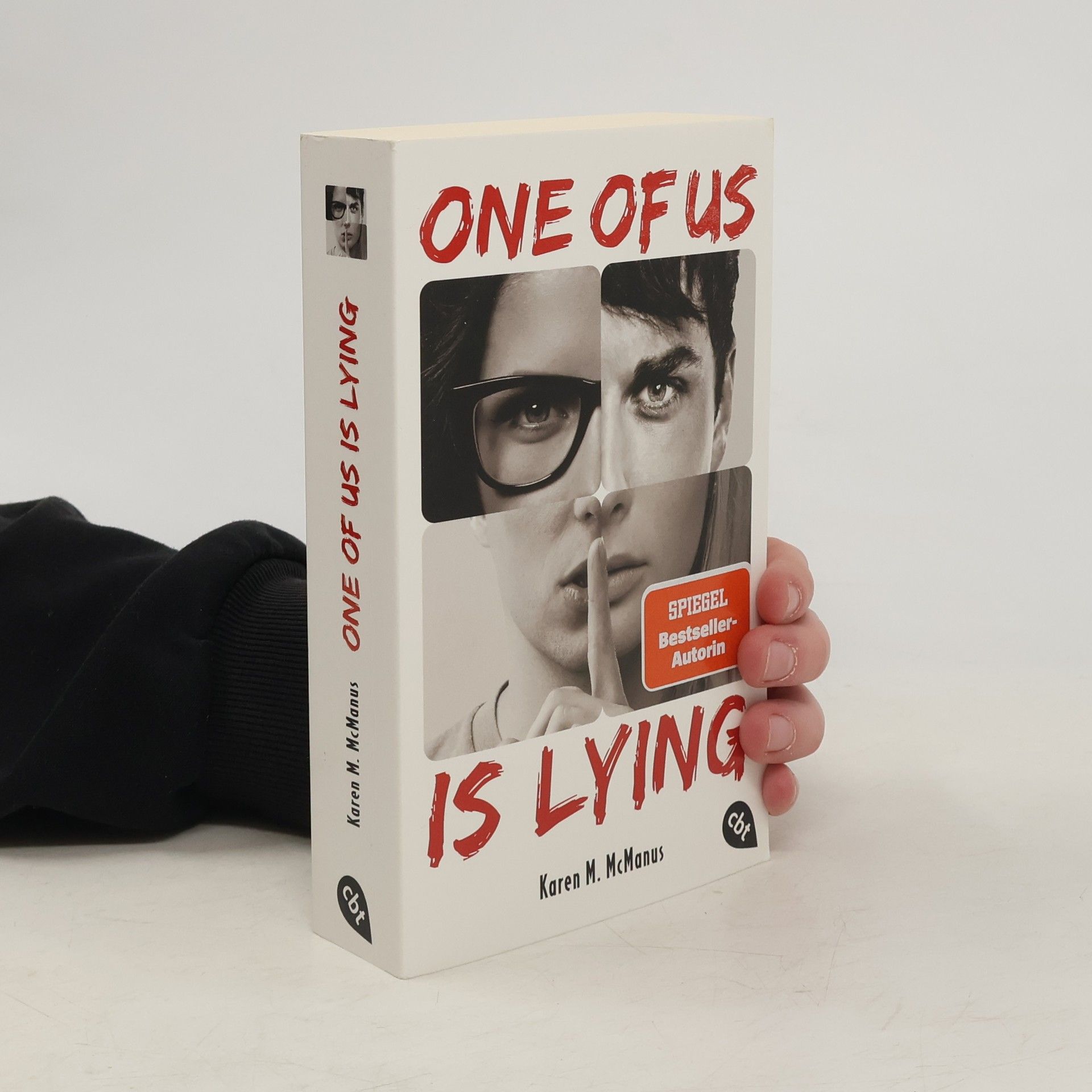 Karen M. McManus One of us is lying